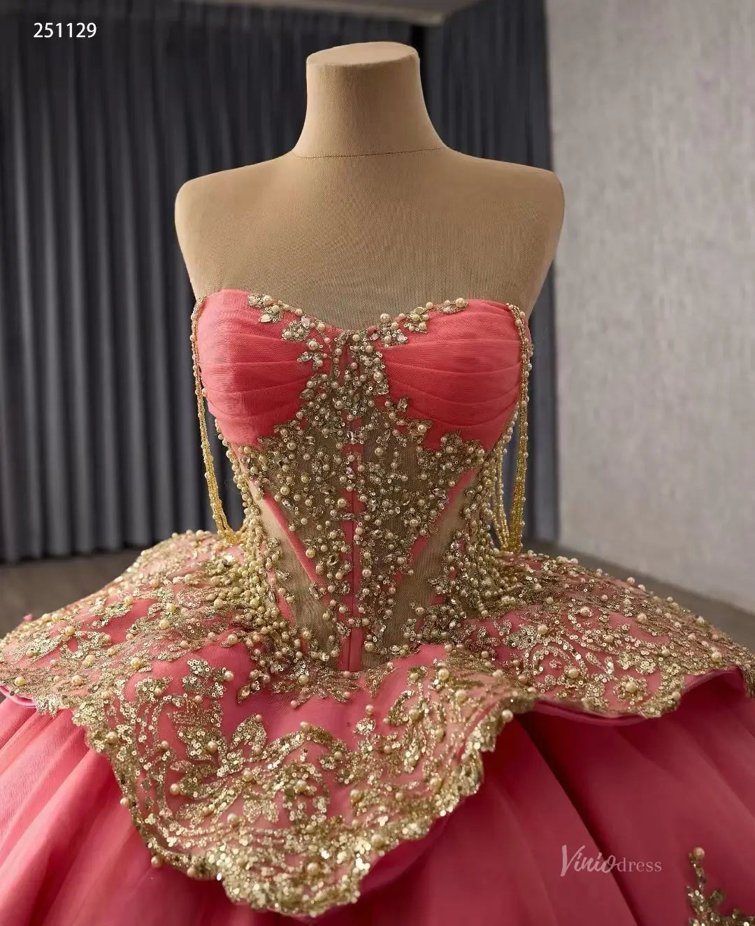 Crimson Pink Quinceañera Dress | Gold Lace Basque Waist Ball Gown with Sweetheart Neck & 1m Train 251129-Quinceanera Dresses 2025 -Viniodress-Crimson Pink-Custom Size-