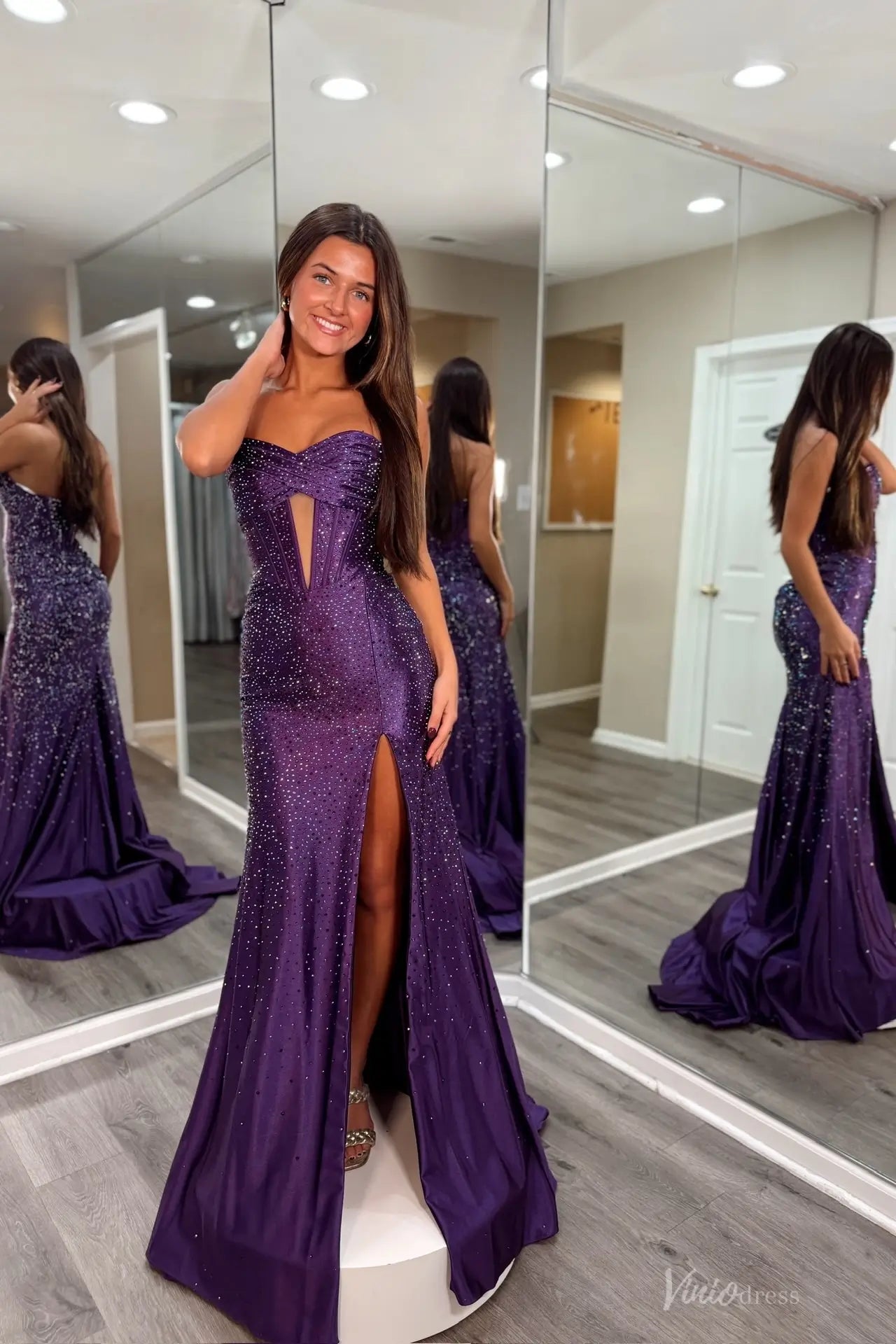 SS232不转 Deep Plum Prom Dresses with Crystals-prom dresses 2026-Viniodress-Plum-Custom Size-