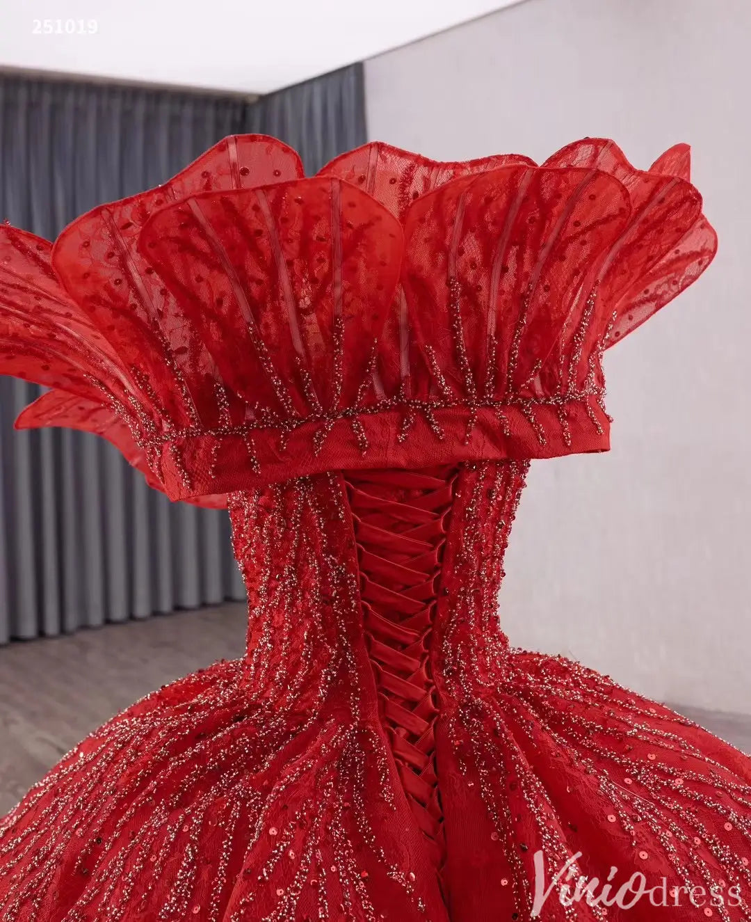 Dramatic Red Ball Gown with Sparkling Petal Neckline Quinceanera Dresses – Style 251019-Quinceanera Dresses 2025 -Viniodress-Red-Custom Size-