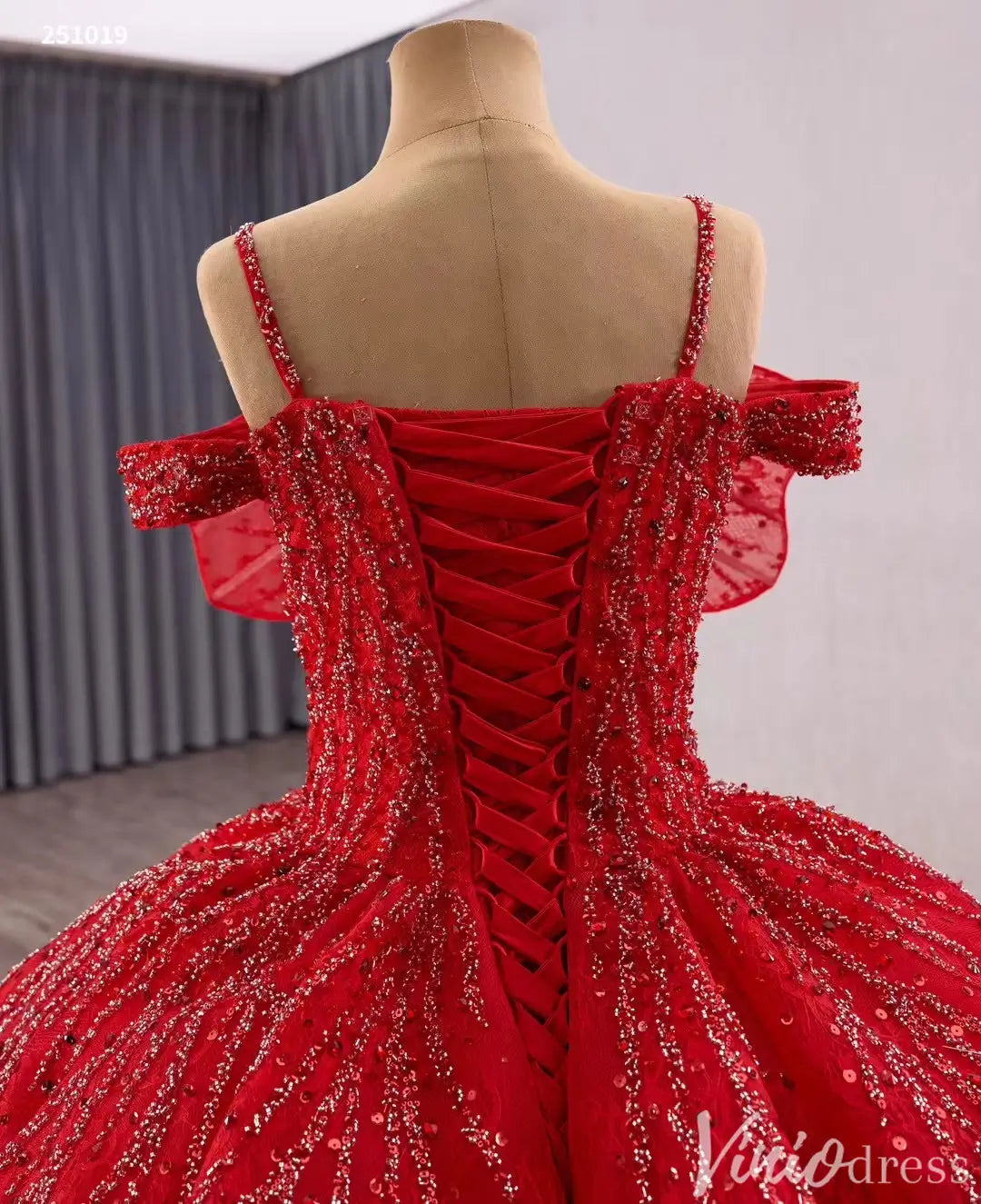 Dramatic Red Ball Gown with Sparkling Petal Neckline Quinceanera Dresses – Style 251019-Quinceanera Dresses 2025 -Viniodress-Red-Custom Size-