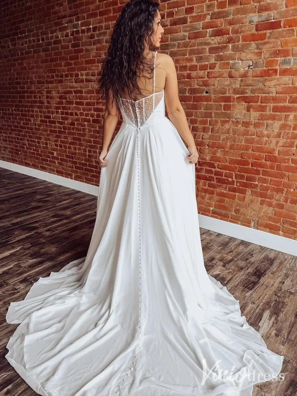 Elegant Chiffon Wedding Dress with Pearl Bodice, Removable Sleeves, Basque Waist and Slit – MN123-wedding dresses 2025 -Viniodress-Ivory-Custom Size-