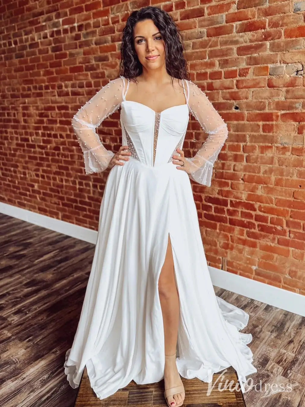 Elegant Chiffon Wedding Dress with Pearl Bodice, Removable Sleeves, Basque Waist and Slit – MN123-wedding dresses 2025 -Viniodress-Ivory-Custom Size-