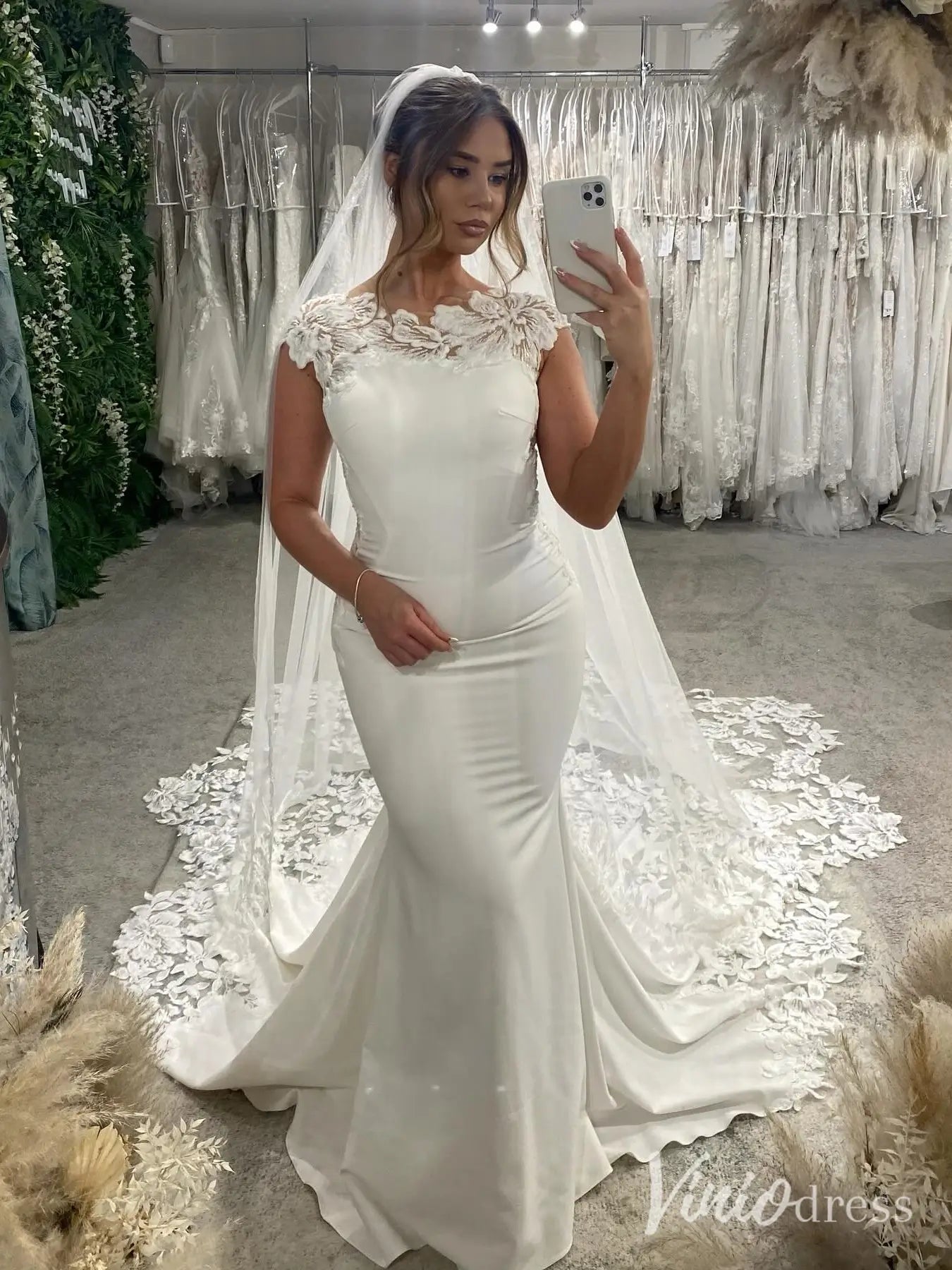 Elegant Crepe Mermaid Wedding Dress with Cap Sleeve, Illusion Back and Floral Lace Chapel Train – ML125-wedding dresses 2025 -Viniodress-Ivory-Dress Only-Custom Size