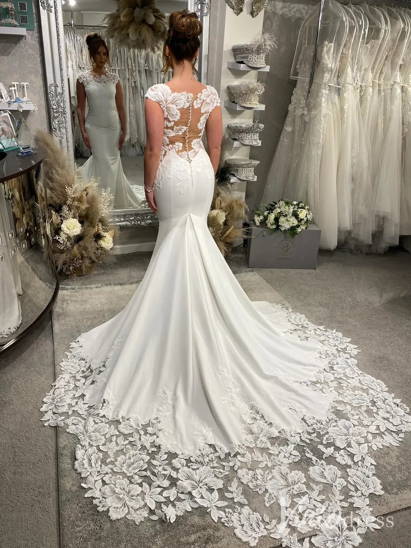 Elegant Crepe Mermaid Wedding Dress with Cap Sleeve, Illusion Back and Floral Lace Chapel Train – ML125-wedding dresses 2025 -Viniodress-Ivory-Dress Only-Custom Size