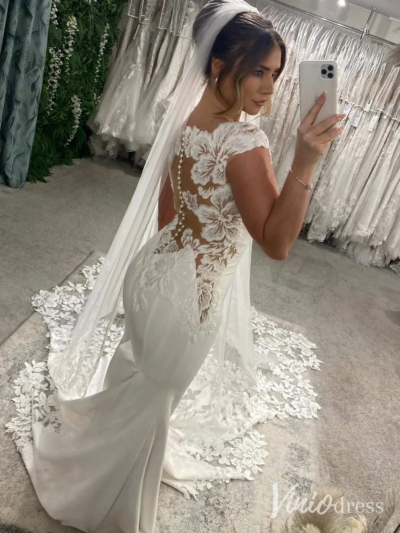 Elegant Crepe Mermaid Wedding Dress with Cap Sleeve, Illusion Back and Floral Lace Chapel Train – ML125-wedding dresses 2025 -Viniodress-Ivory-Dress Only-Custom Size
