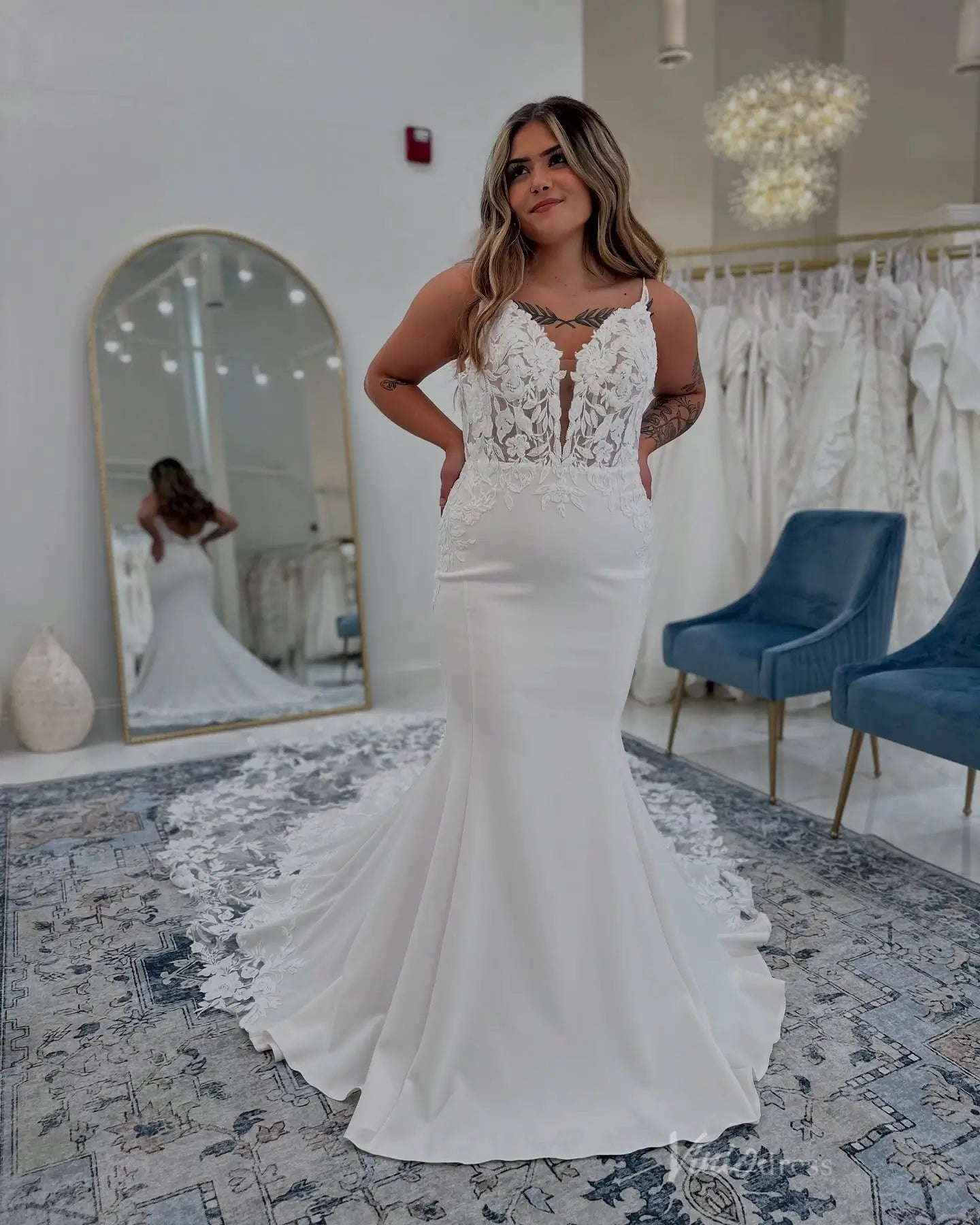Elegant Floral Lace Mermaid Wedding Dress with Sheer Bodice, Spaghetti Straps & Chapel Train – MN137-wedding dresses 2025 -Viniodress-Ivory-Custom Size-