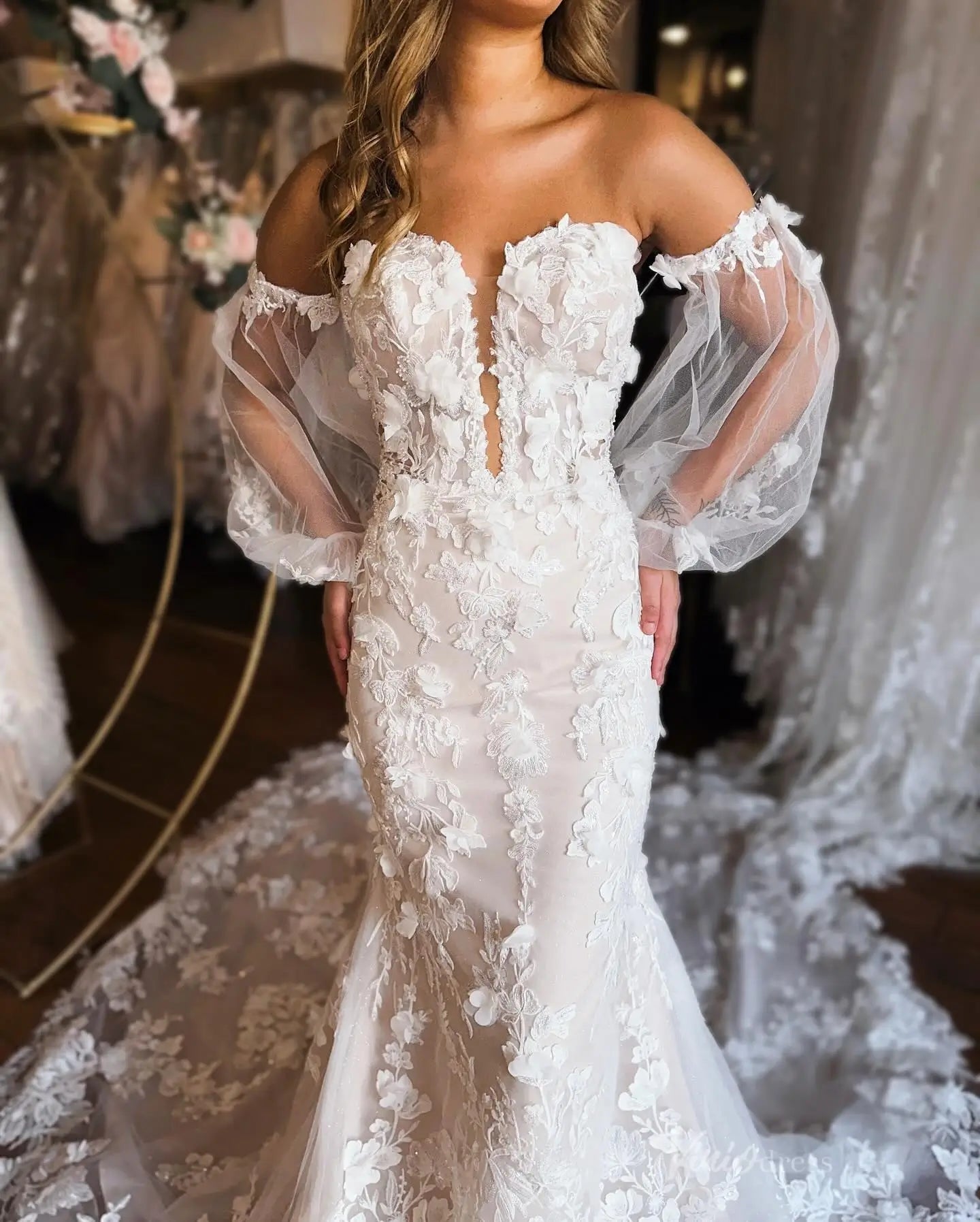 Elegant Ivory 3D Floral Mermaid Wedding Dress with Sweetheart Neckline, Chapel Train – ML150-wedding dresses 2025 -Viniodress-Ivory-Custom Size-