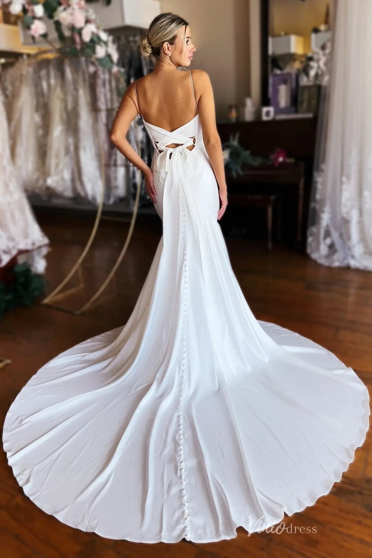 Elegant Ivory Crepe Mermaid Wedding Dress with Draped Sweetheart Bodice, Spaghetti Straps, Bow-Tie Back & Chapel Train – MN143-wedding dresses 2026-Viniodress-Ivory-Custom Size-