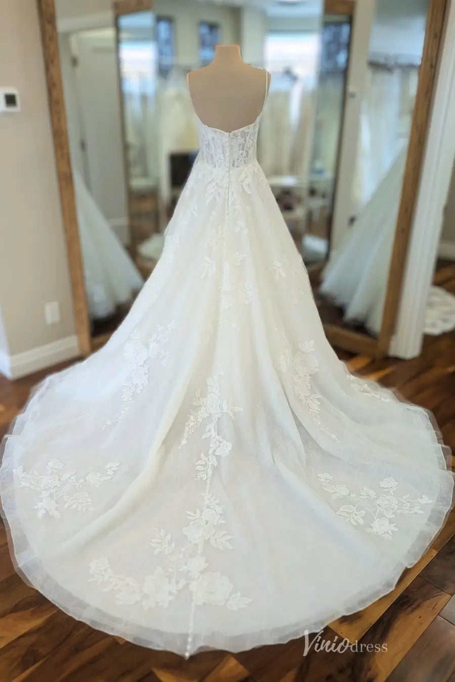 Elegant Ivory Floral Lace A-Line Wedding Dress with Sheer Corset Bodice, Spaghetti Straps & Chapel Train – LA157-wedding dresses 2026-Viniodress-Ivory-Custom Size-