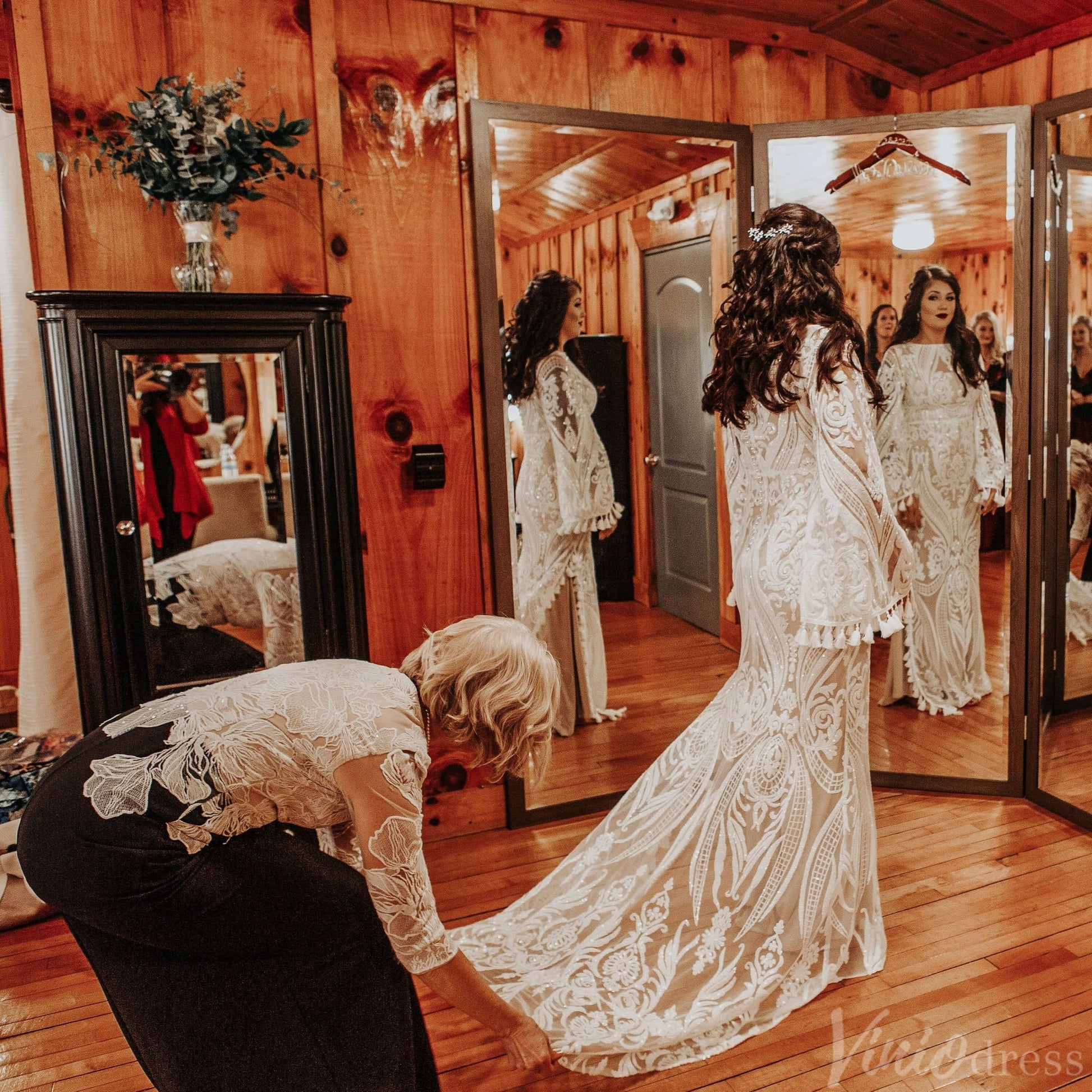 Elegant Lace Long Batwing Sleeve Boho Wedding Dresses with Slit Sheath Tassel Bridal Gown VW2216-wedding dresses 2025 -Viniodress-Ivory-Custom Size-