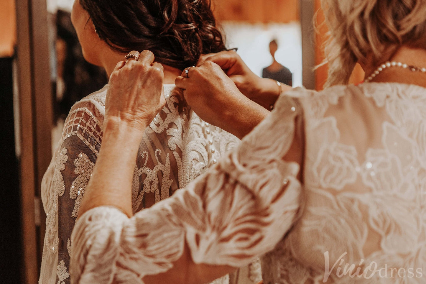 Elegant Lace Long Batwing Sleeve Boho Wedding Dresses with Slit Sheath Tassel Bridal Gown VW2216-wedding dresses 2025 -Viniodress-Ivory-Custom Size-