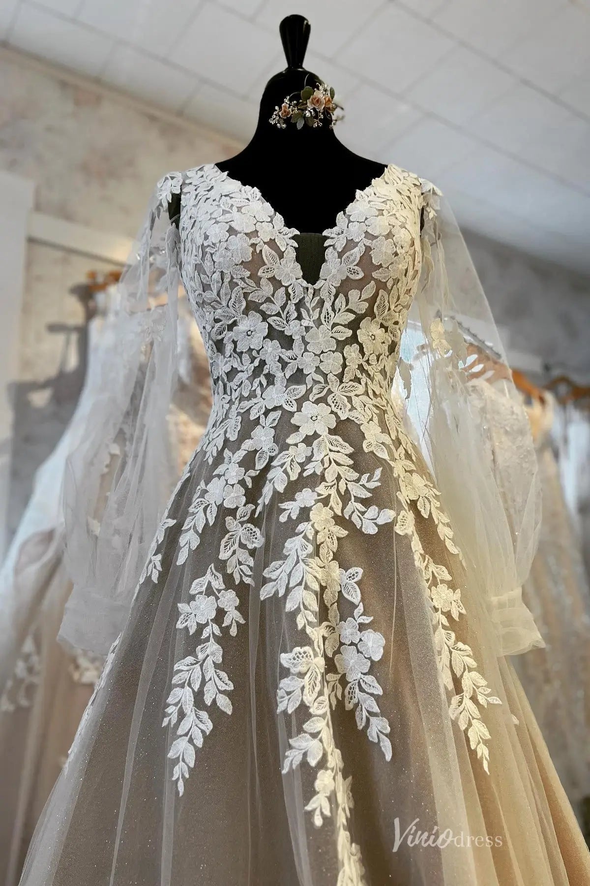 Elegant Nude Floral Lace A-Line Wedding Dress with V-Neck Bodice, Sheer Long Sleeves & Chapel Train – LA154-wedding dresses 2026-Viniodress-Nude-Custom Size-