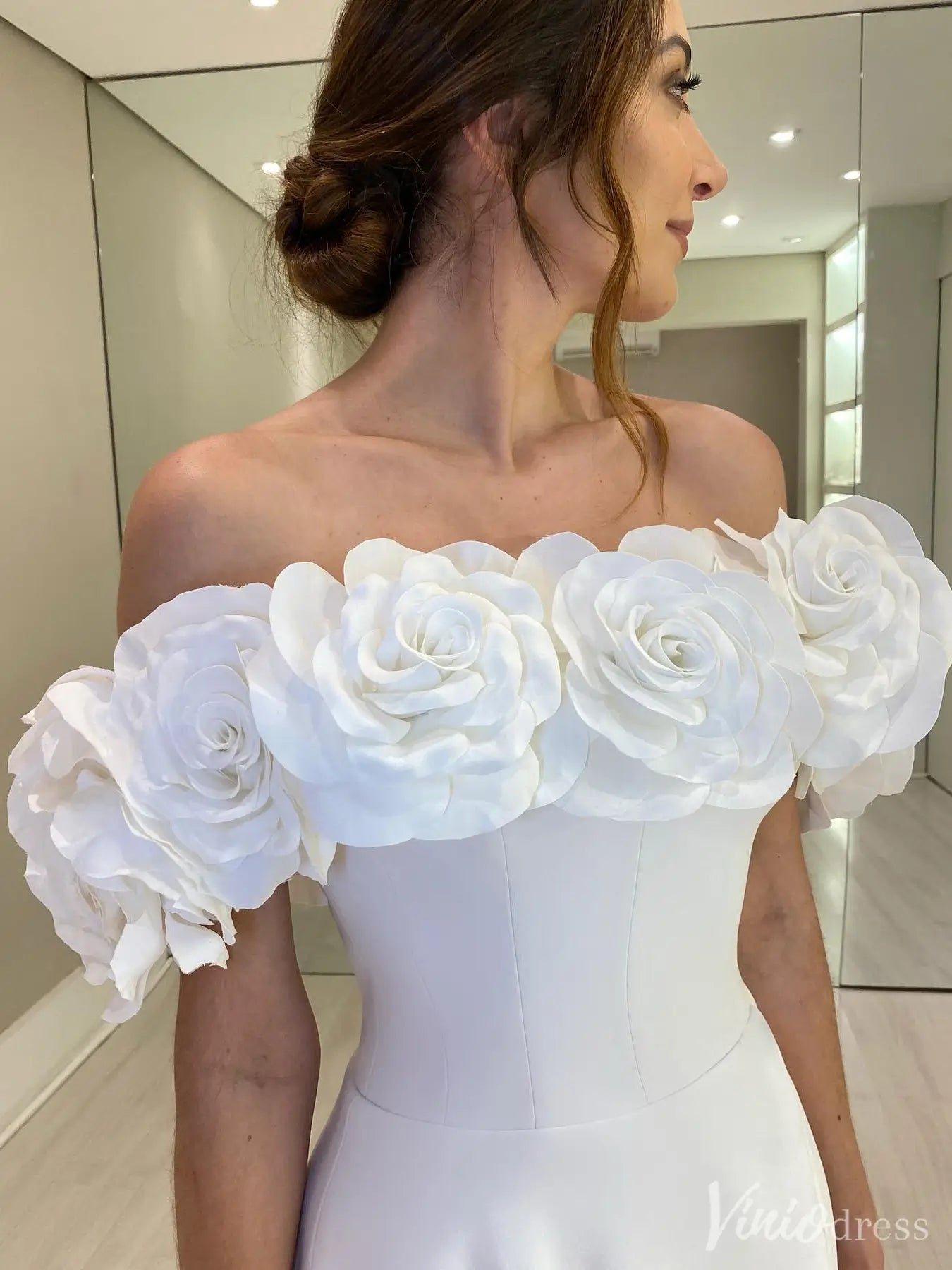 Elegant Off-Shoulder Wedding Dress with Floral Appliques & High Slit - IS013-wedding dresses 2025 -Viniodress-White-Custom Size-