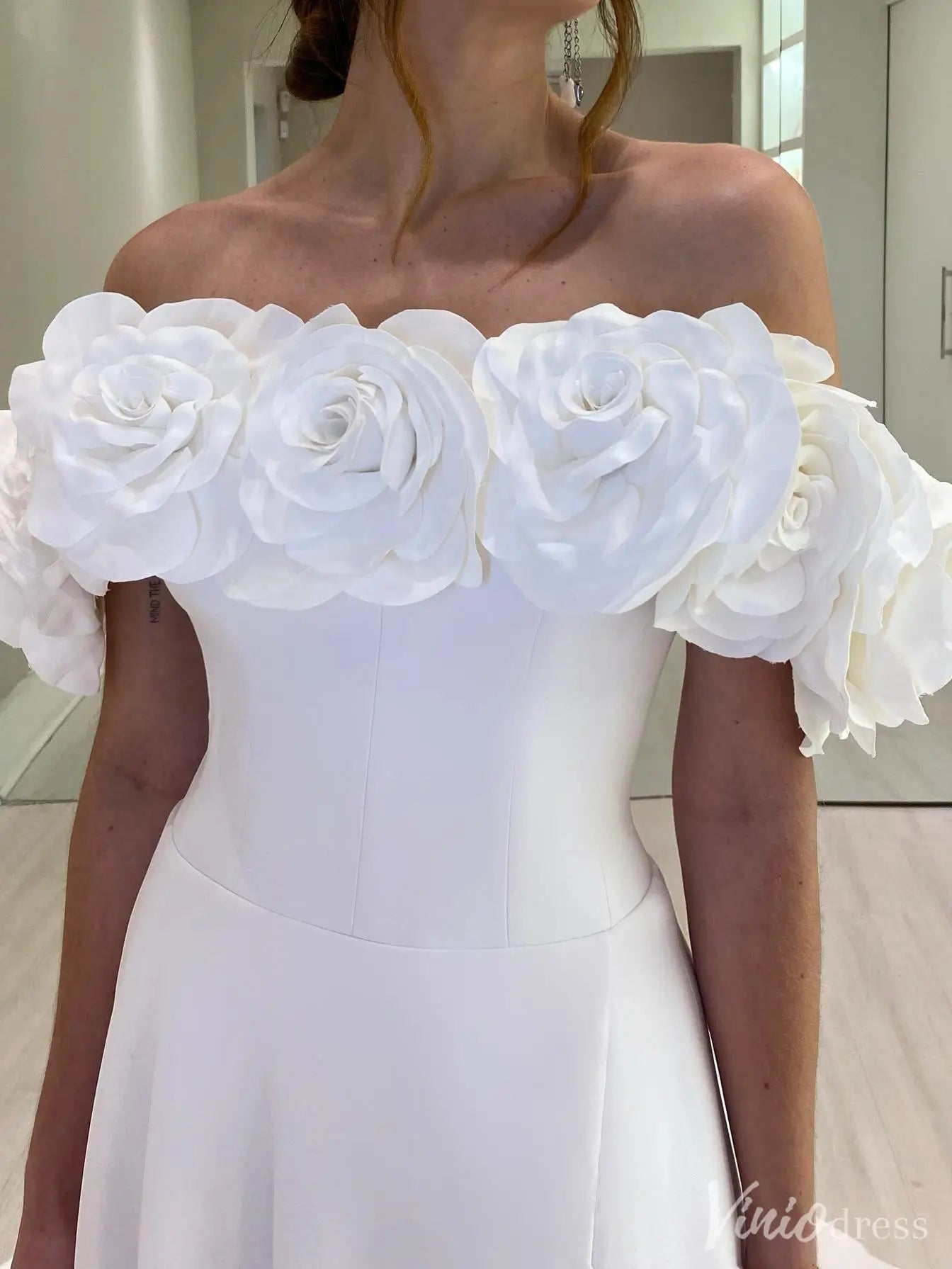 Elegant Off-Shoulder Wedding Dress with Floral Appliques & High Slit - IS013-wedding dresses 2025 -Viniodress-White-Custom Size-