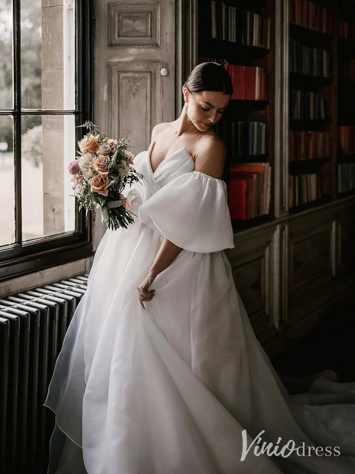 Off-Shoulder Organza Wedding Dress with Puff Sleeves MS104 Viniodress Off-Shoulder Organza Wedding Dress with Puff Sleeves MS104 Viniodress
