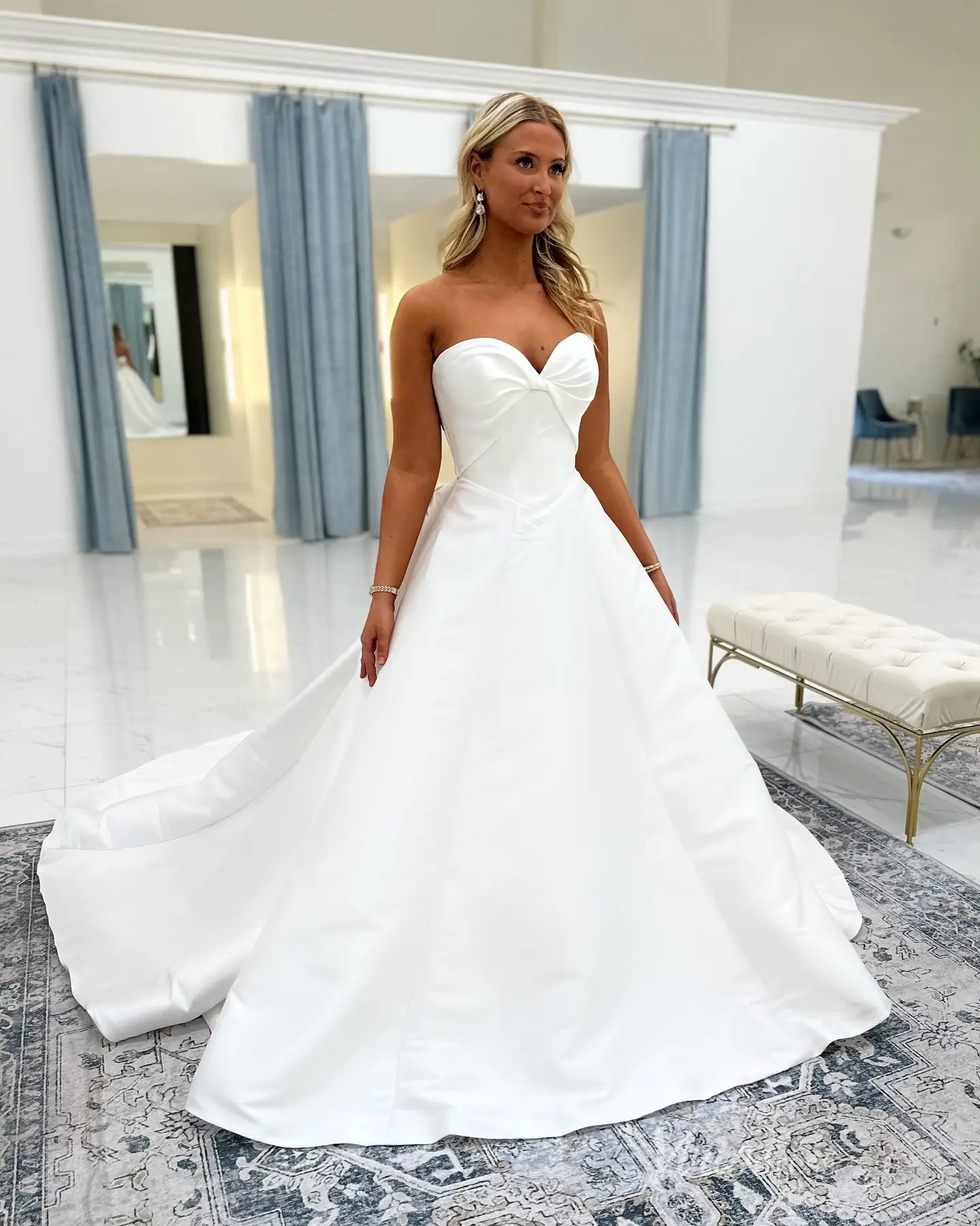 Elegant Satin Ball Gown Wedding Dress with Sweetheart Neckline, Illusion Corset Back & Button Chapel Train – MS144