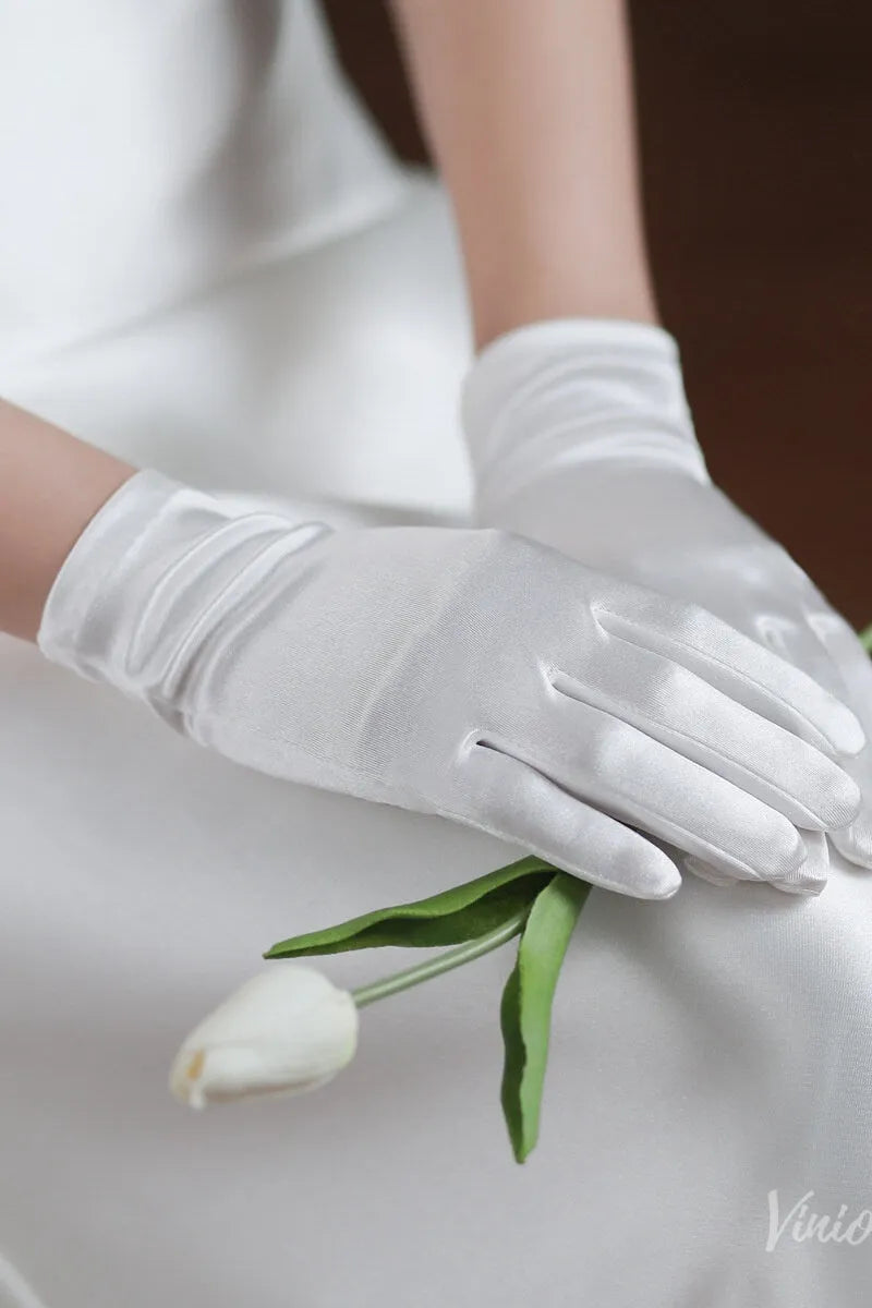 Elegant Satin Bridal Gloves – Short Classic Wedding Gloves for Women WG066-Bridal Gloves 2026-Viniodress-Ivory-