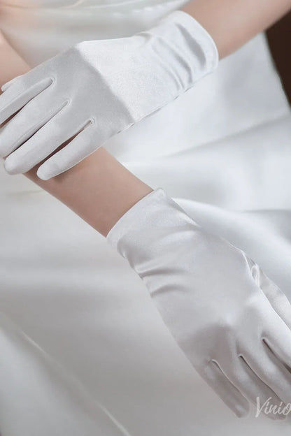 Elegant Satin Bridal Gloves – Short Classic Wedding Gloves for Women WG066-Bridal Gloves 2026-Viniodress-Ivory-