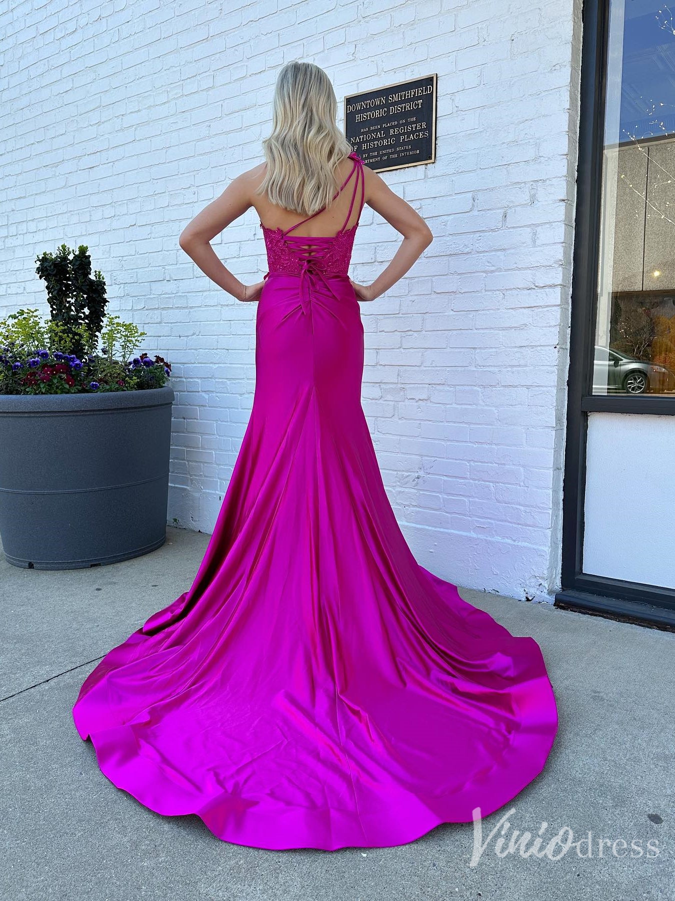 Elegant Satin Lace Prom Dress 2025 with One Shoulder, 3D Flower, Slit, Sweetheart Neck – FD5014-prom dresses 2025 -Viniodress-Custom Colors-Custom Size-