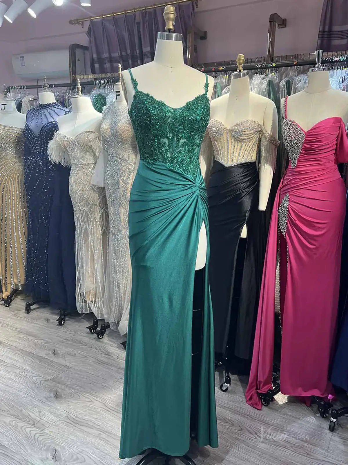 Elegant Satin Mermaid Prom Dress 2025 with Slit, Spaghetti Strap & Lace Bodice – FD5045-prom dresses 2025 -Viniodress-Green-Custom Size-