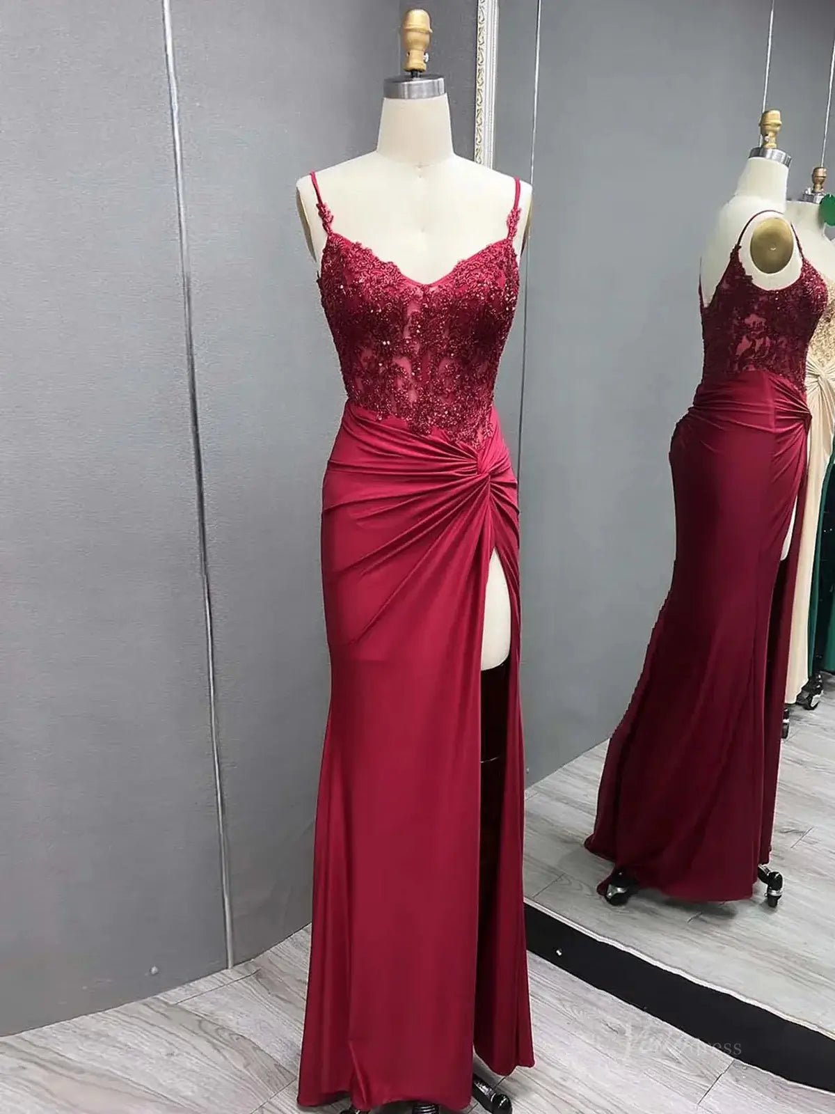 Elegant Satin Mermaid Prom Dress 2025 with Slit, Spaghetti Strap & Lace Bodice – FD5045 - Viniodressprom dressesRedCustom Size - Formal Dresses - Ball Gowns