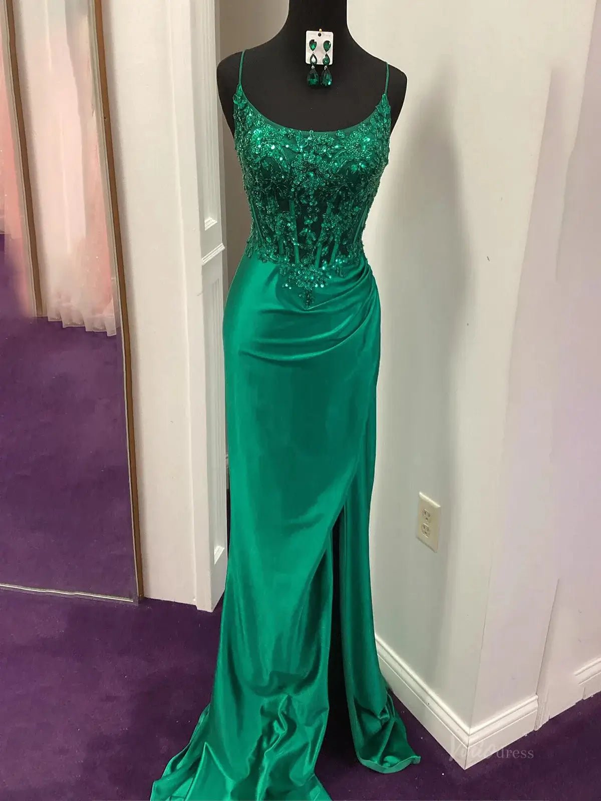Elegant Satin Mermaid Prom Dresses 2025 with Slit, Lace Bodice & Spaghetti Strap – FD5049-prom dresses 2025 -Viniodress-Green-Custom Size-