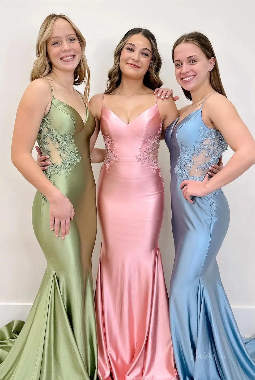 Elegant Satin Mermaid Prom Dresses 2025 with V-Neck, Lace Applique & Spaghetti Strap – FD5061-prom dresses 2025 -Viniodress-Custom Colors-Custom Size-