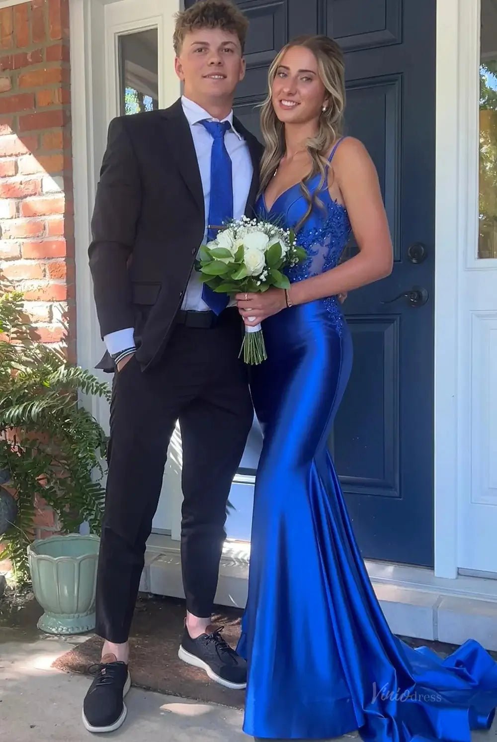 Elegant Satin Mermaid Prom Dresses 2025 with V-Neck, Lace Applique & Spaghetti Strap – FD5061-prom dresses 2025 -Viniodress-Royal Blue-Custom Size-