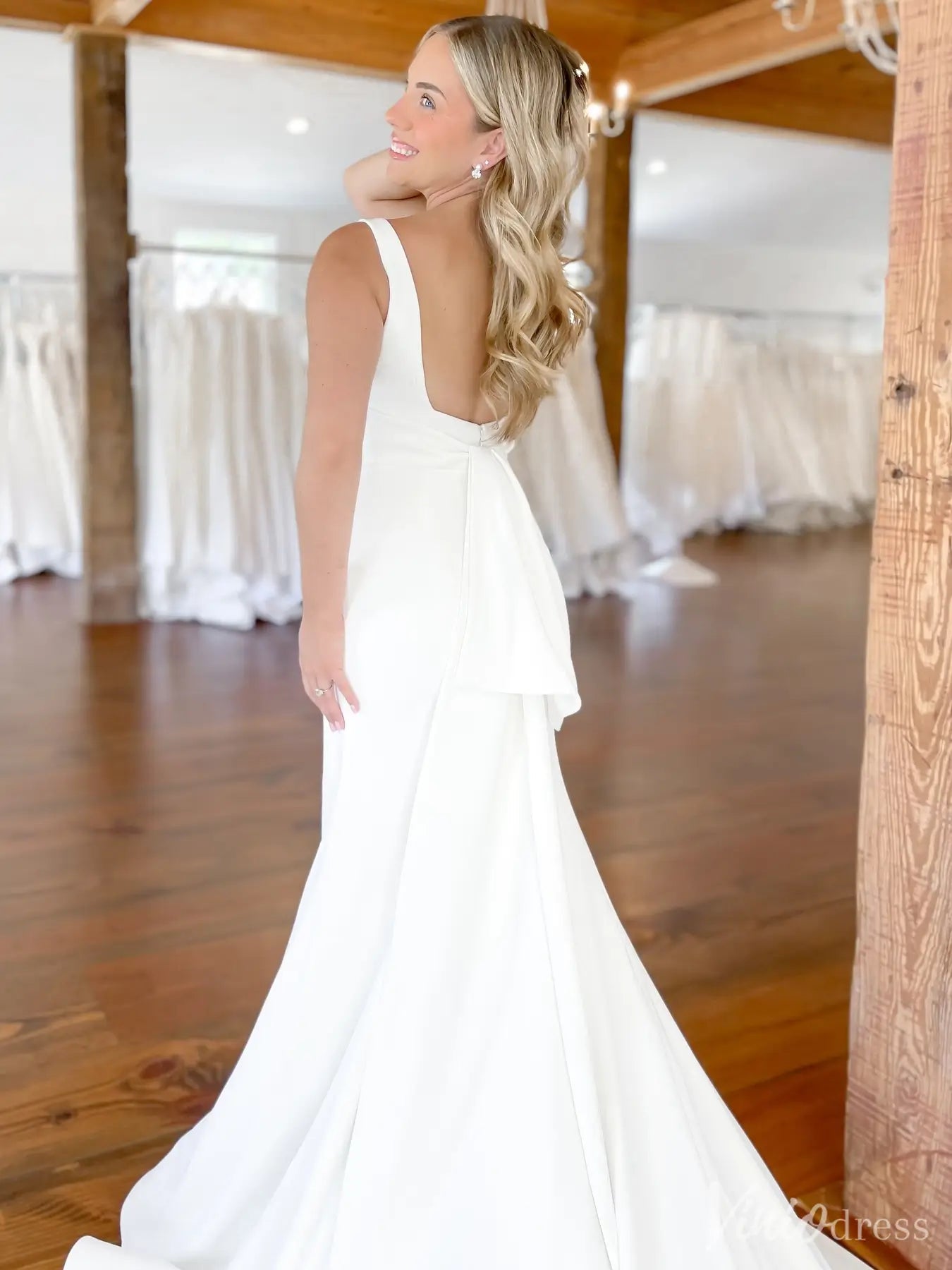 Elegant Satin Mermaid Wedding Dress with Asymmetrical Neckline and Chapel Train – VW2526-wedding dresses 2025 -Viniodress-White-Custom Size-