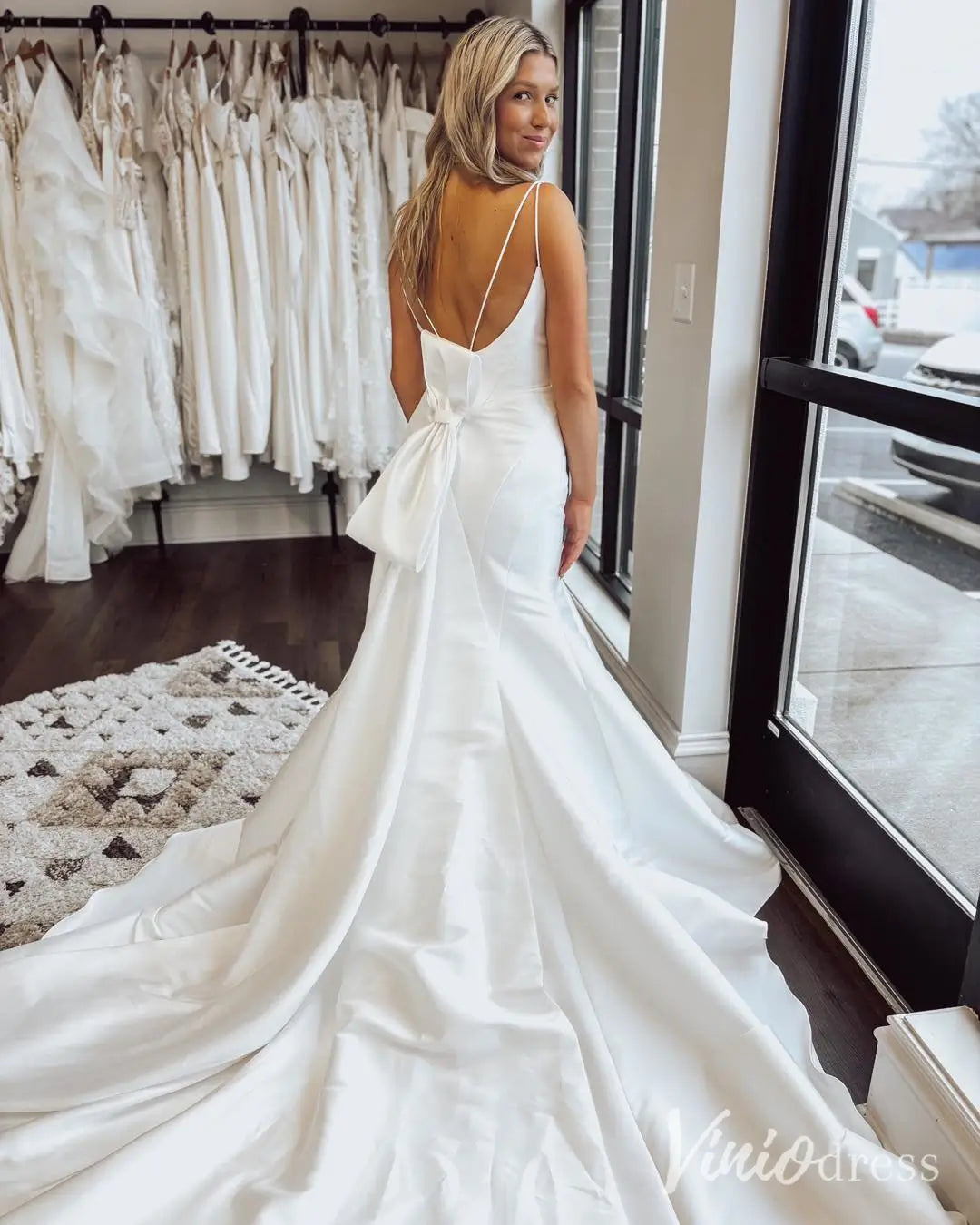 Elegant Satin Mermaid Wedding Dress with Scoop Neckline, Spaghetti Straps, Low Back and Bow Train – MN119-wedding dresses 2025 -Viniodress-Ivory-Custom Size-