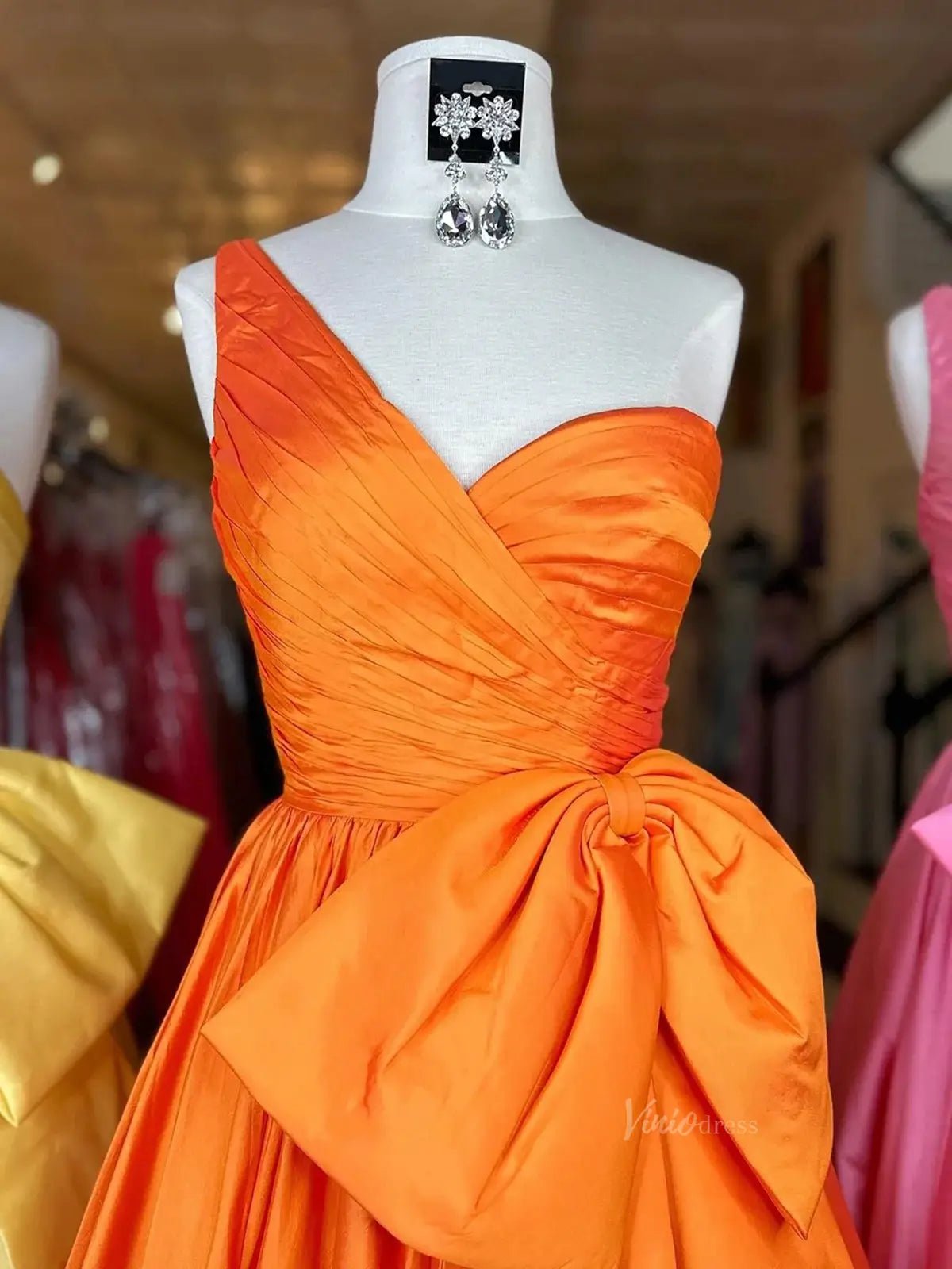 Elegant Satin One Shoulder Prom Dresses with Bow & Pockets - FD5139-prom dresses 2025 -Viniodress-Orange-Custom Size-