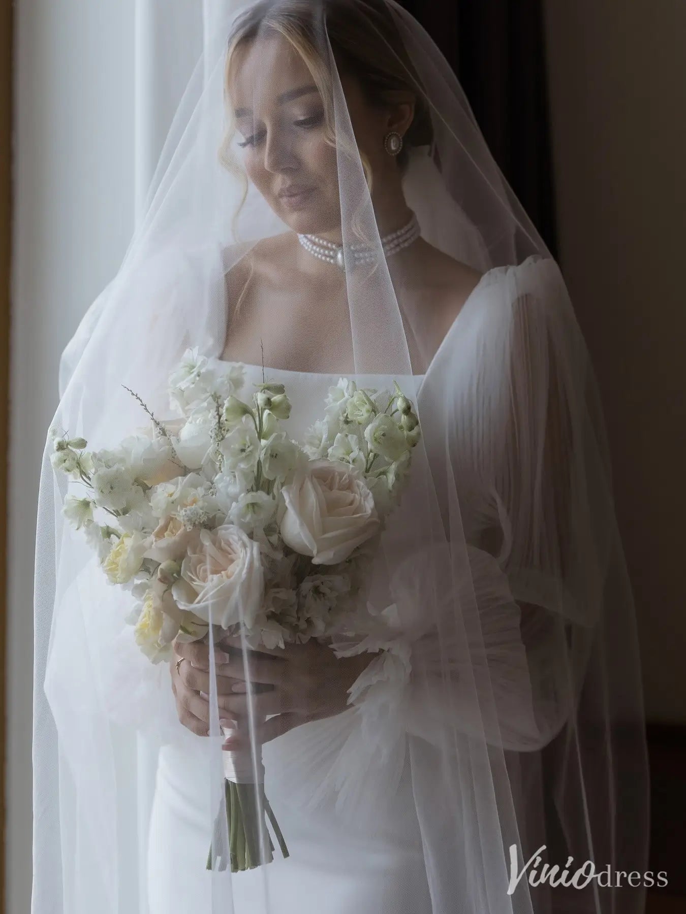 Elegant Sheath Wedding Dress with Square Neckline, Puff Tulle Sleeves – Style VW2595-wedding dresses 2025 -Viniodress-Ivory-Custom Size-