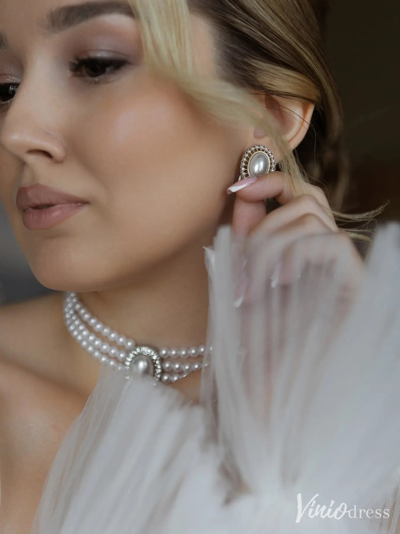 Elegant Sheath Wedding Dress with Square Neckline, Puff Tulle Sleeves – Style VW2595-wedding dresses 2025 -Viniodress-Ivory-Custom Size-