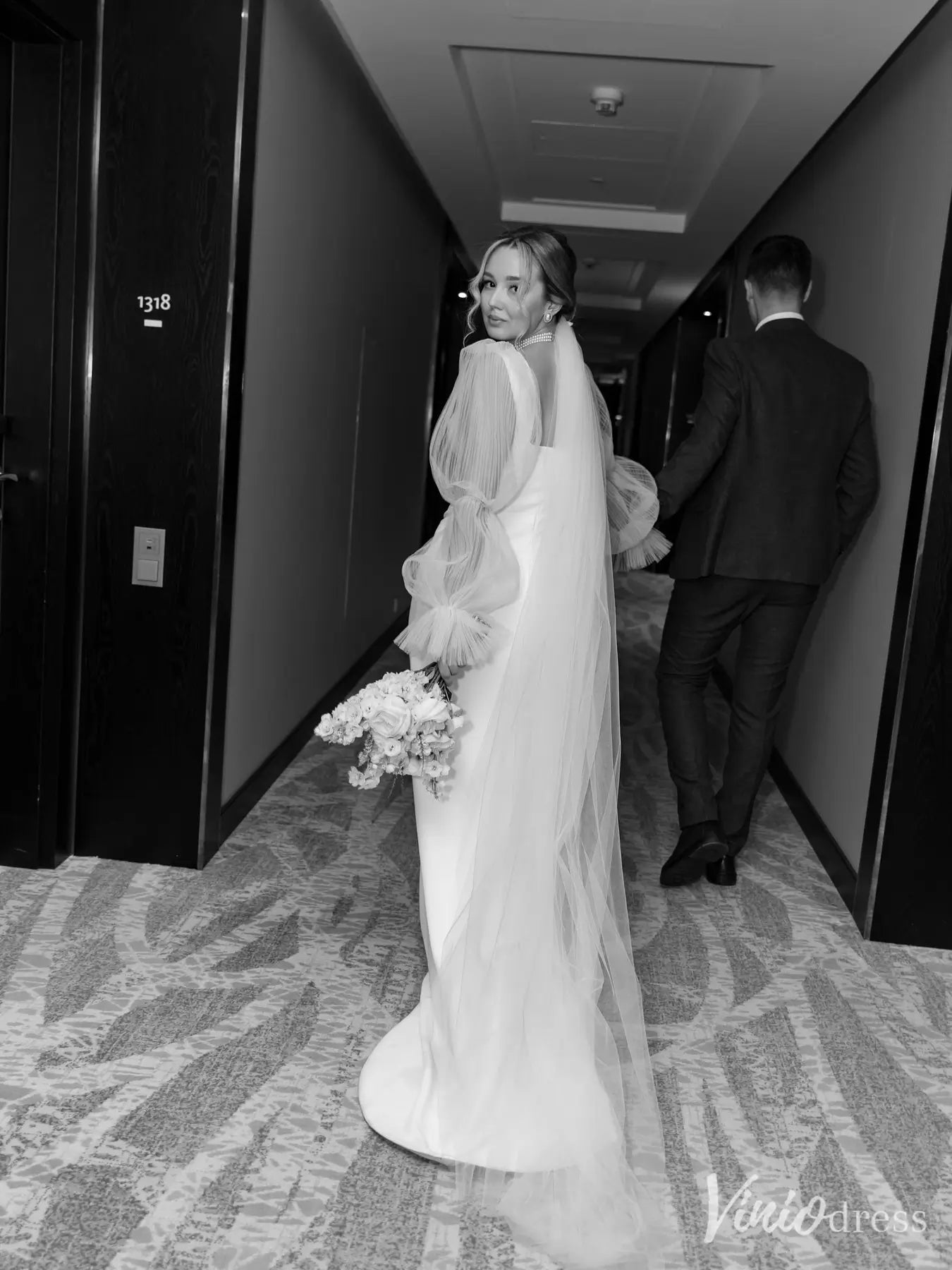 Elegant Sheath Wedding Dress with Square Neckline, Puff Tulle Sleeves – Style VW2595-wedding dresses 2025 -Viniodress-Ivory-Custom Size-