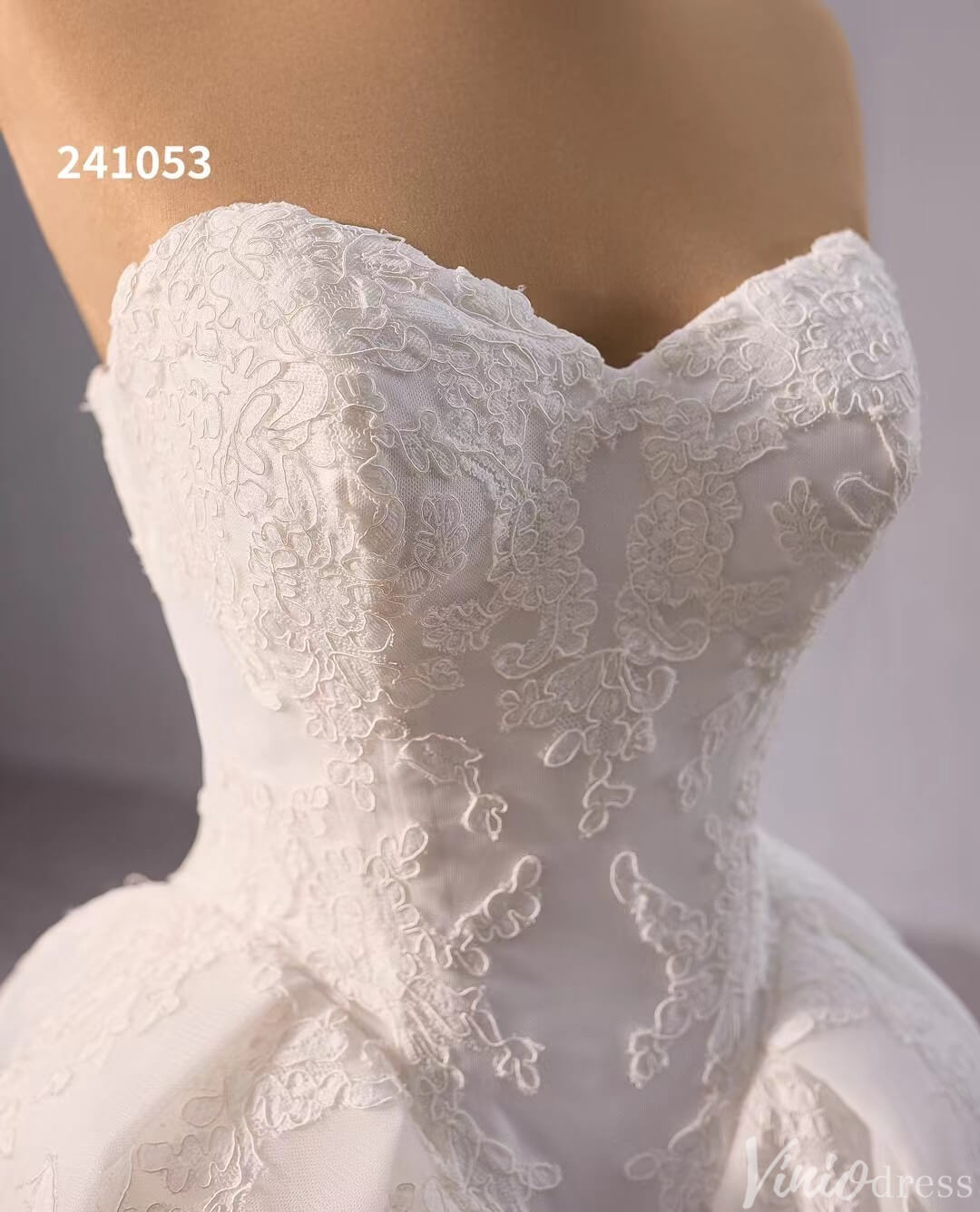 Elegant Strapless Lace Applique Wedding Gown Sweetheart Neck Bridal Dress 241053-wedding dresses-Viniodress-Viniodress