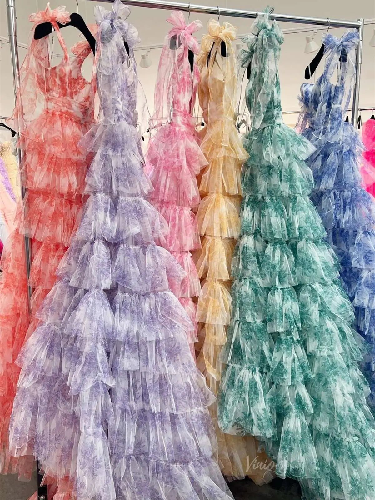 Elegant Tulle Tiered Prom Dresses 2025 Bow-Tie V-Neck Formal Gown with Slit - FD5302-prom dresses 2025 -Viniodress-Custom Colors-Custom Size-