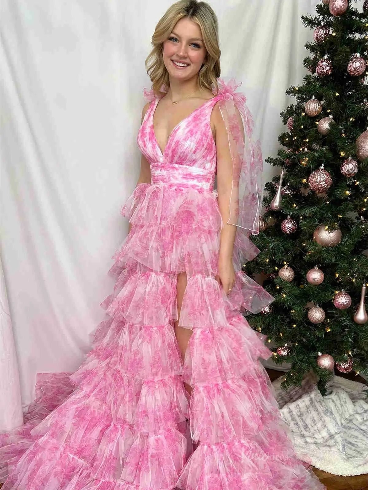 Elegant Tulle Tiered Prom Dresses 2025 Bow-Tie V-Neck Formal Gown with Slit - FD5302-prom dresses 2025 -Viniodress-Pink-Custom Size-