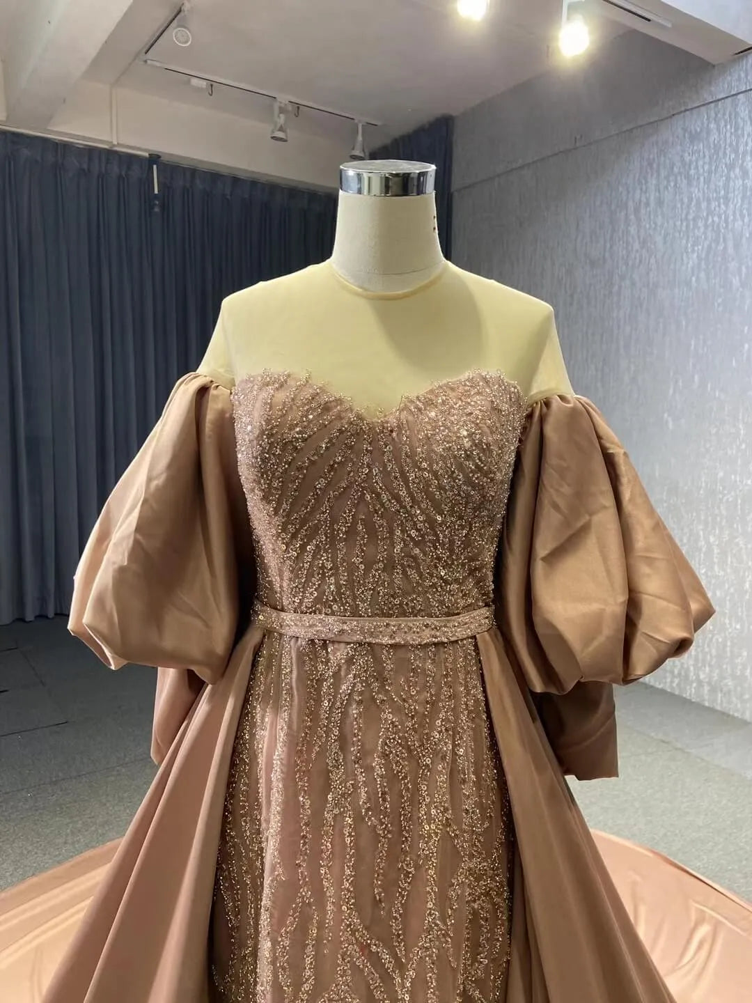 Emerald Green Beaded Satin Overskirt Prom Dresses Pageant Gown 67428-prom dresses 2025 -Viniodress-Emerald Green-Custom Size-