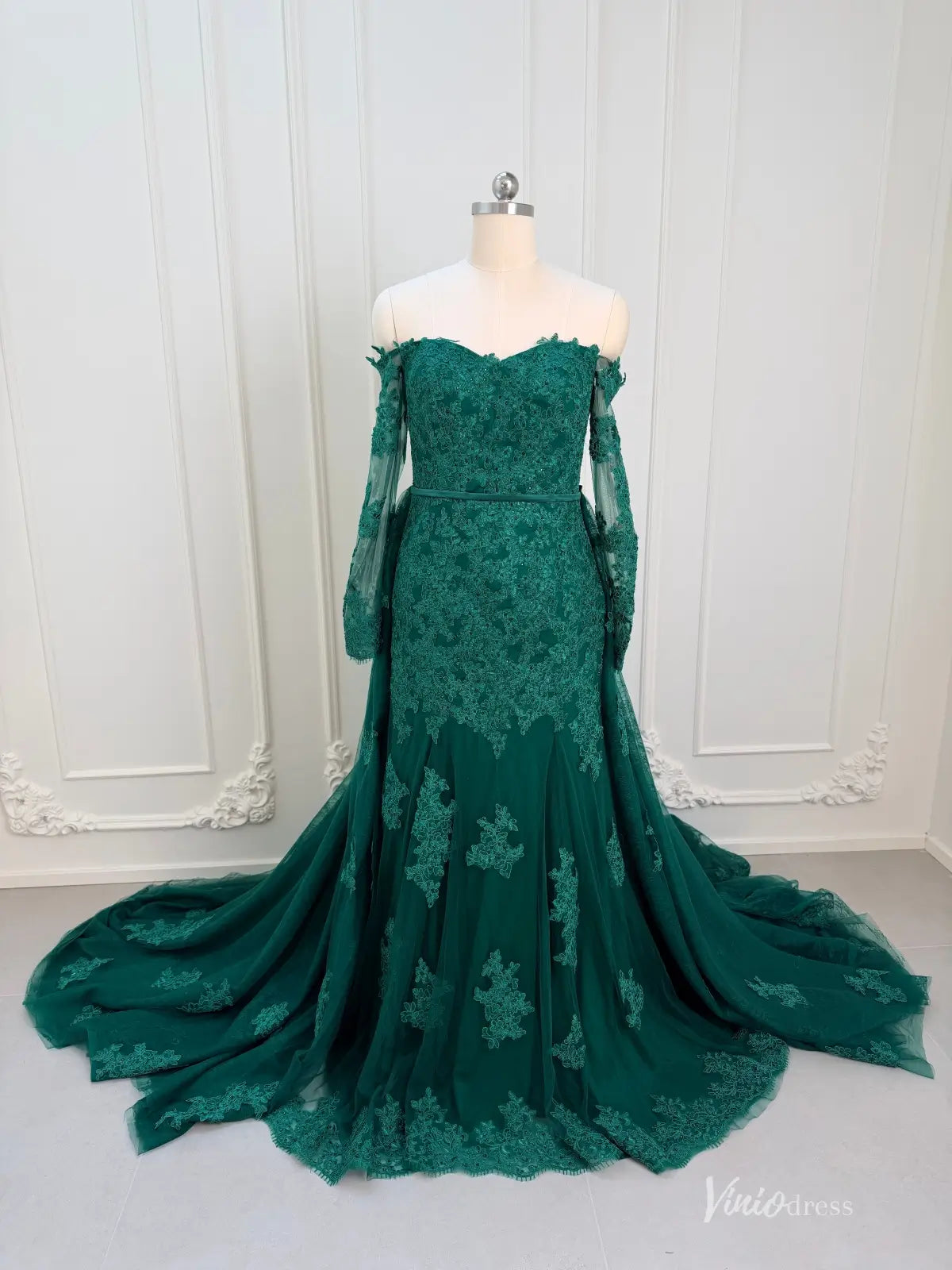 Emerald Green Lace Mermaid Wedding Dress with Detachable Overskirt Viniodress Emerald Green Lace Mermaid Wedding Dress with Detachable Overskirt Viniodress