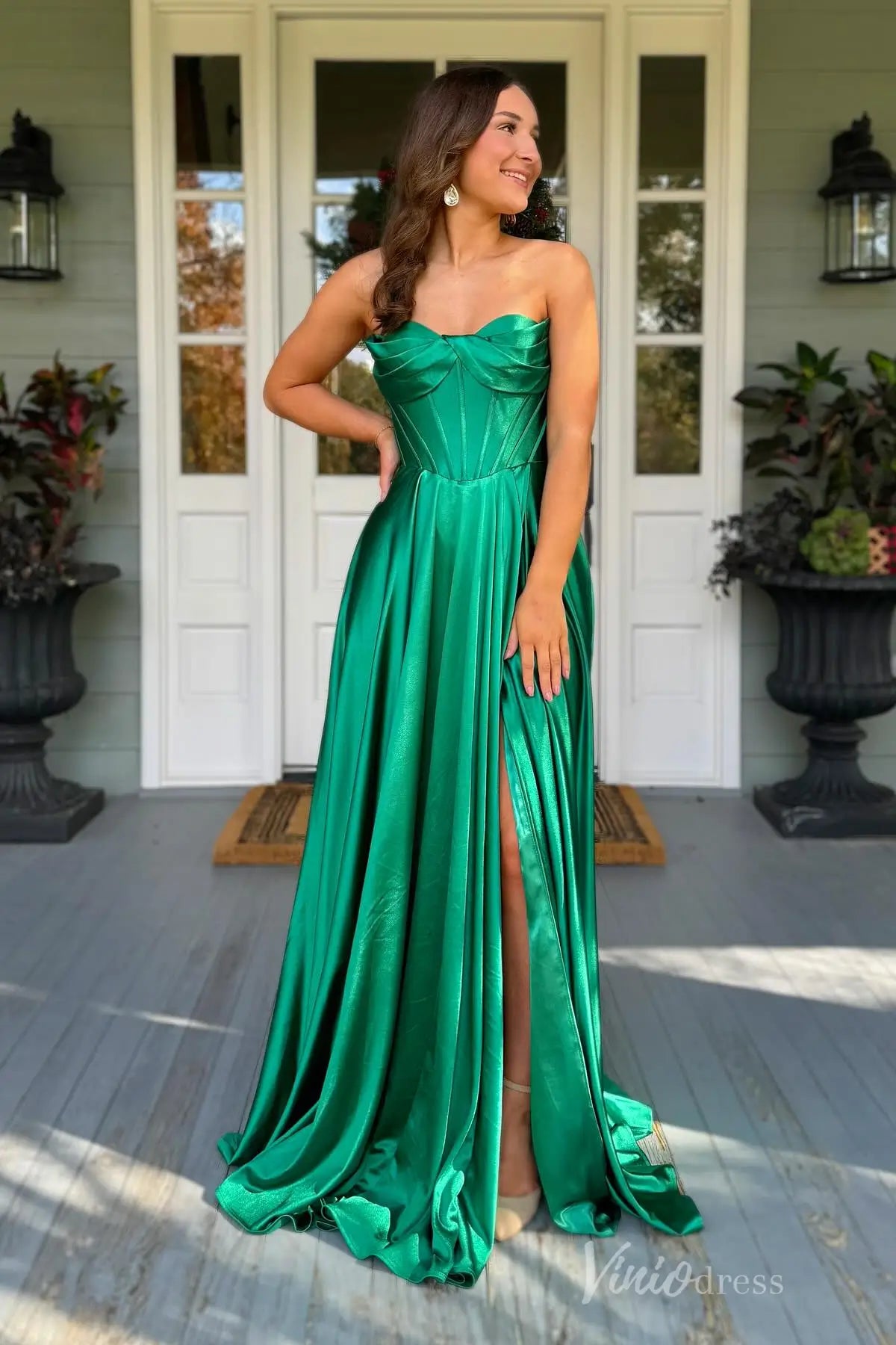 Emerald Green Satin Prom Dress with Corset Bodice and Slit AS007 Viniodress Emerald Green Satin Prom Dress with Corset Bodice and Slit AS007 Viniodress
