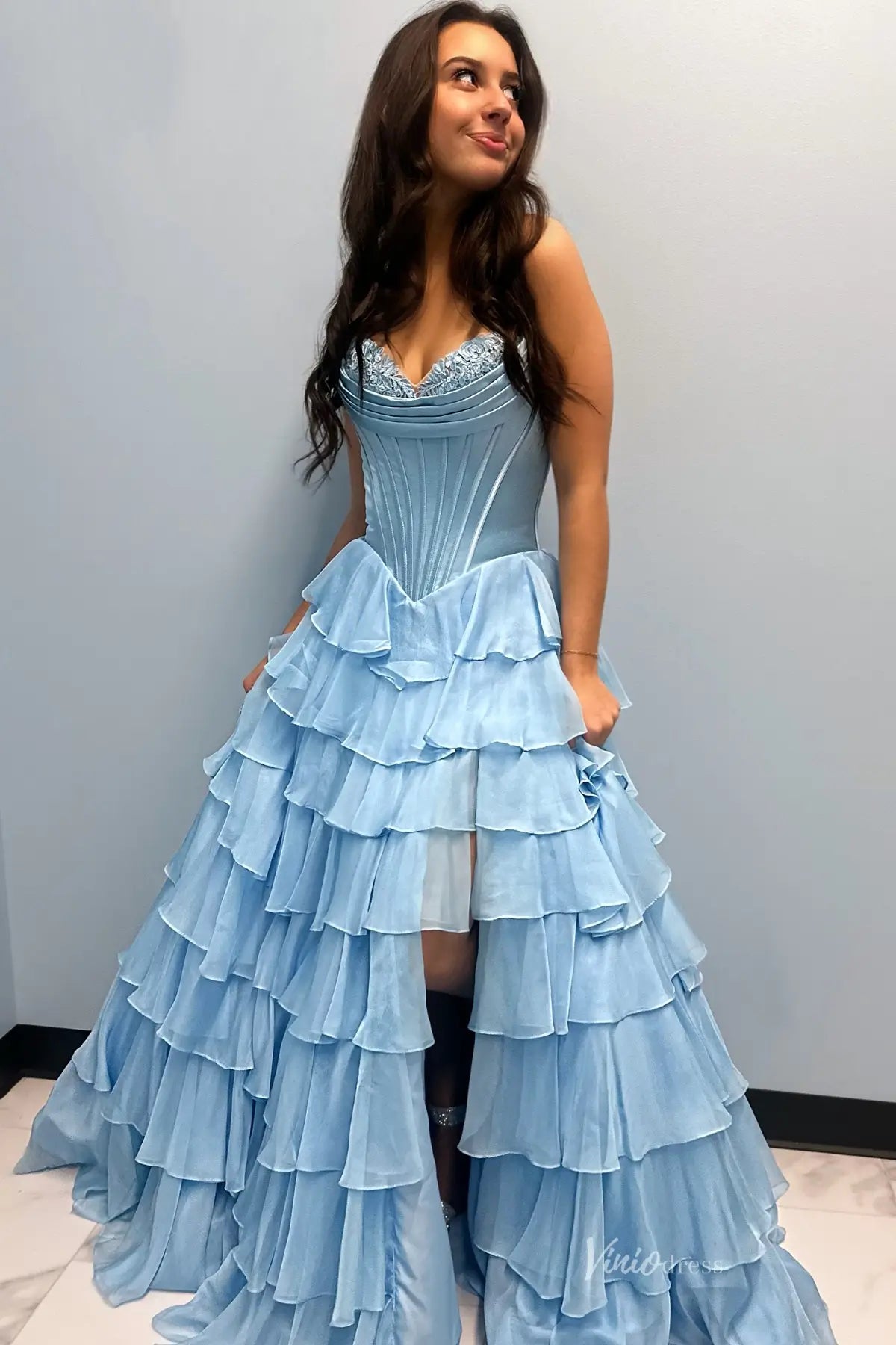 Emerald Green Strapless Corset Prom Dress with Tiered Ruffle Skirt & S –  Viniodress