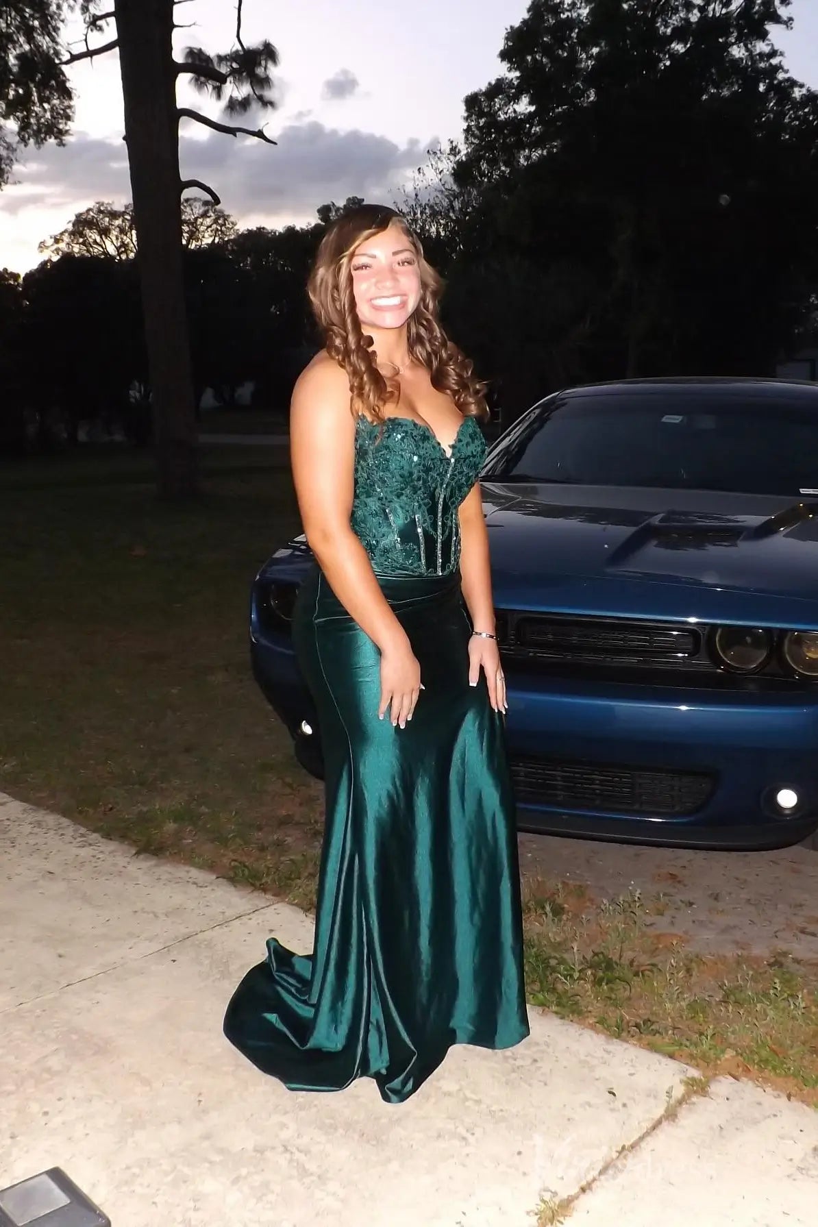 Emerald Green Strapless Prom Dress with Beaded Lace Corset, Satin Skirt, High Slit – SS089-prom dresses 2025 -Viniodress-Emerald-Custom Size-