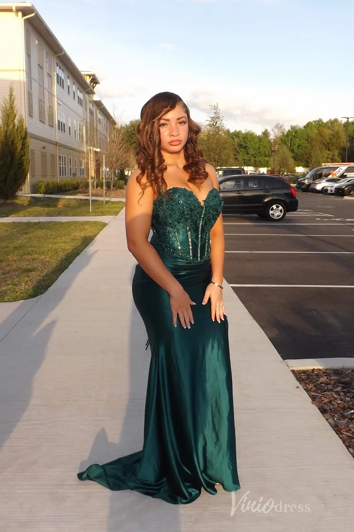 Emerald Green Strapless Prom Dress with Beaded Lace Corset, Satin Skirt, High Slit – SS089-prom dresses 2025 -Viniodress-Emerald-Custom Size-
