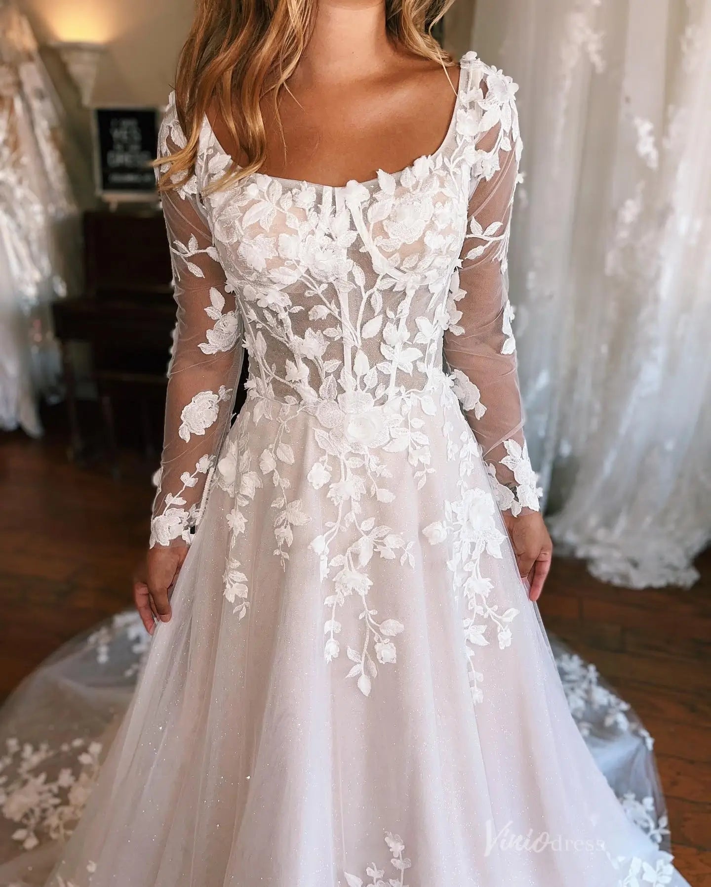 Enchanting Floral Lace A-Line Wedding Dress with Sheer Corset Bodice, Removable Long Sleeves & Chapel Train – LA145-wedding dresses 2025 -Viniodress-Ivory-Custom Size-