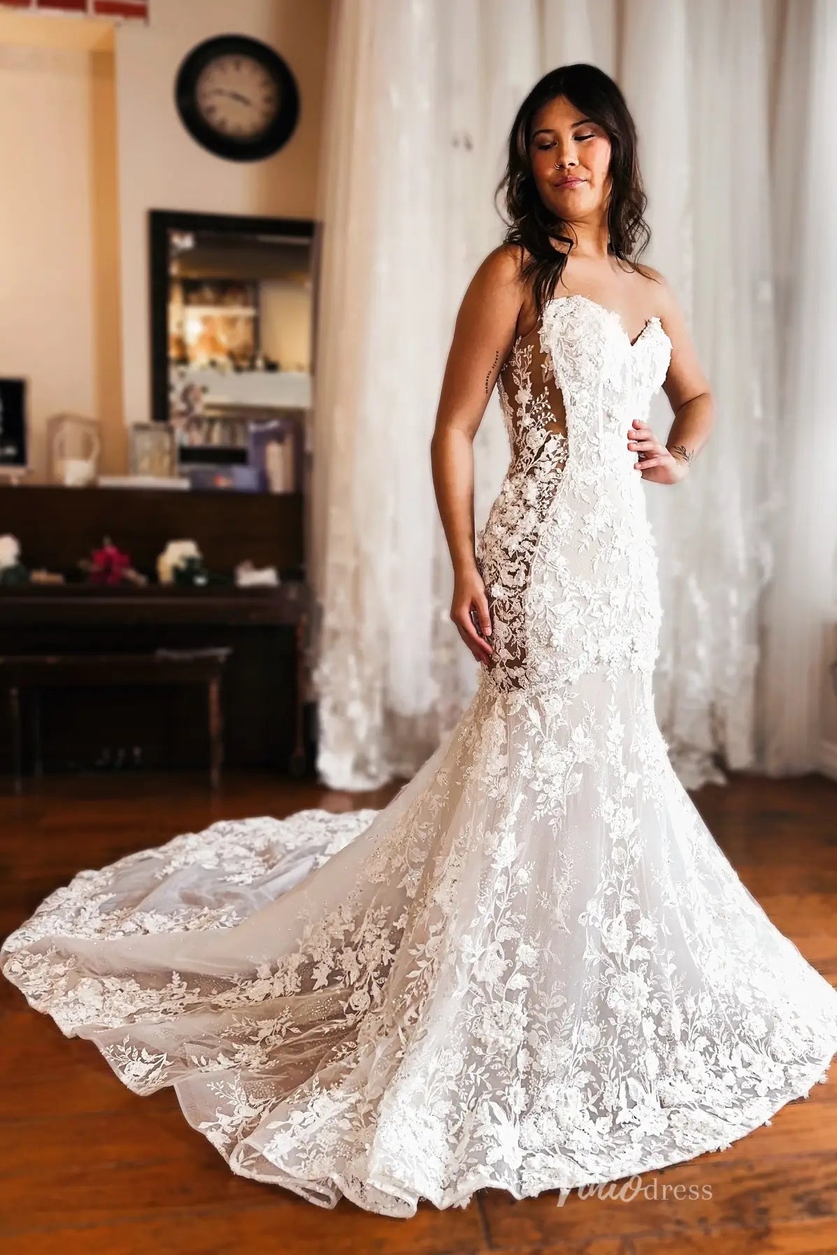 Ethereal Ivory Lace Mermaid Wedding Dress with Sweetheart Corset Bodice & Floral Chapel Train – ML171