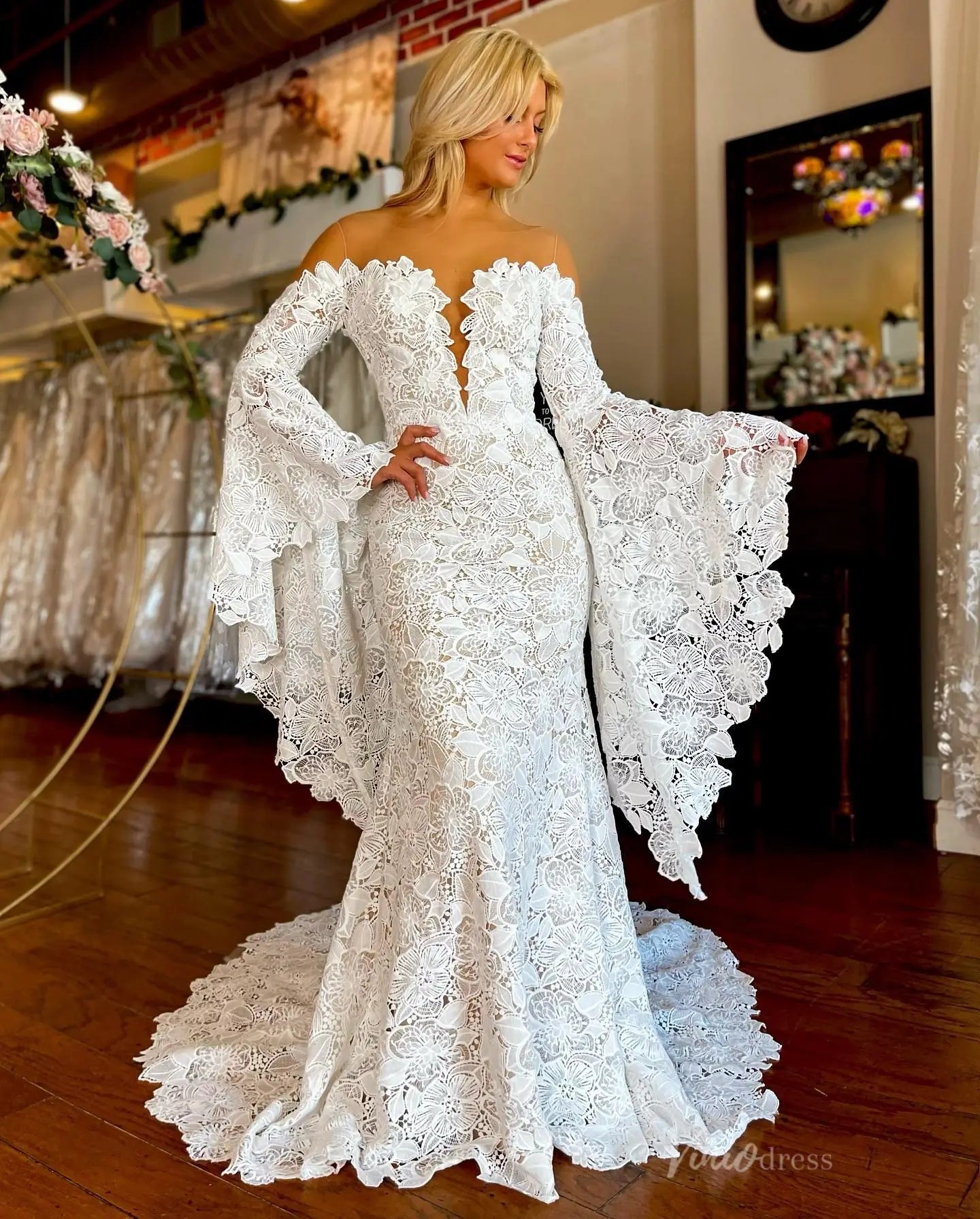 Flare Sleeve Lace Boho Wedding Dress | Illusion Neck Bohemian Mermaid Gown with Train BH107-wedding dresses 2025 -Viniodress-Ivory-Custom Size-