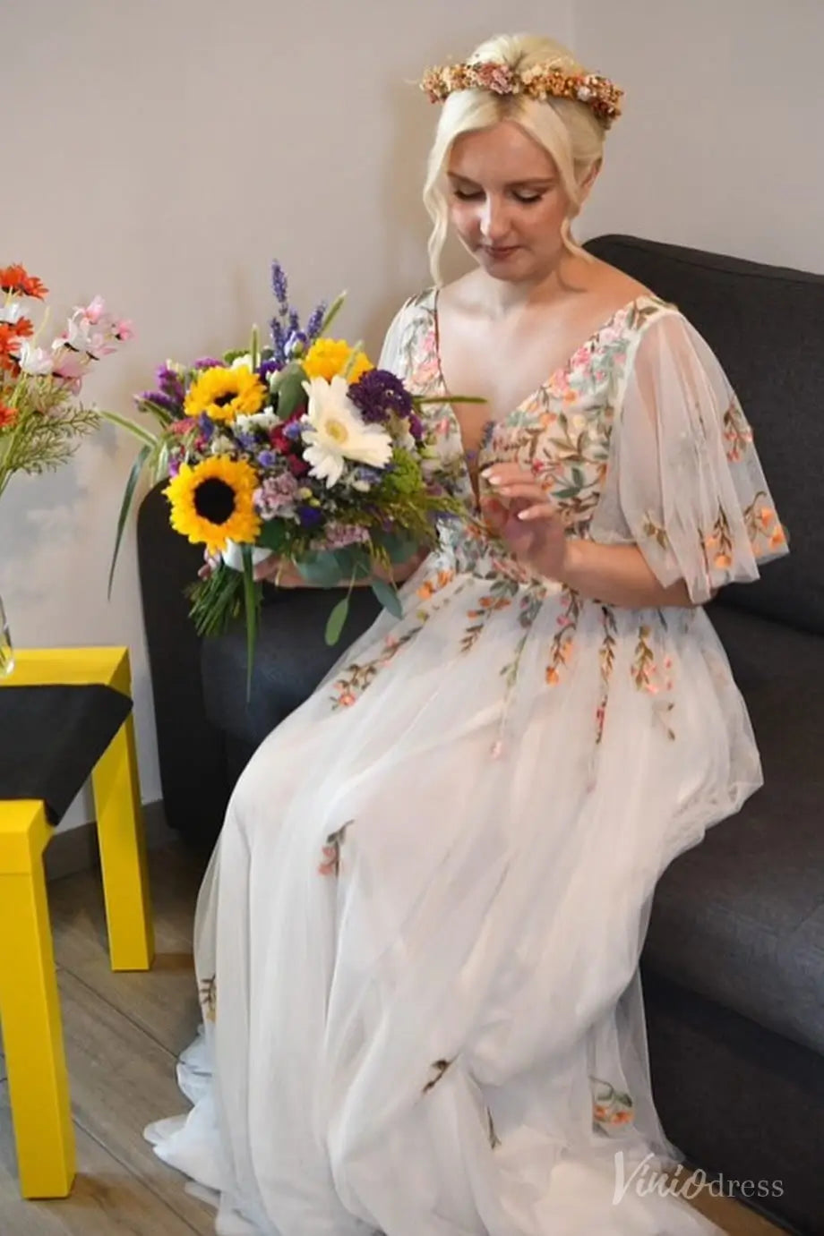 Floral Botanical Elopement Wedding Dresses Whimsical Angel Sleeve Bridal Gown FW212-wedding dresses 2025 -Viniodress-Ivory-Custom Size-