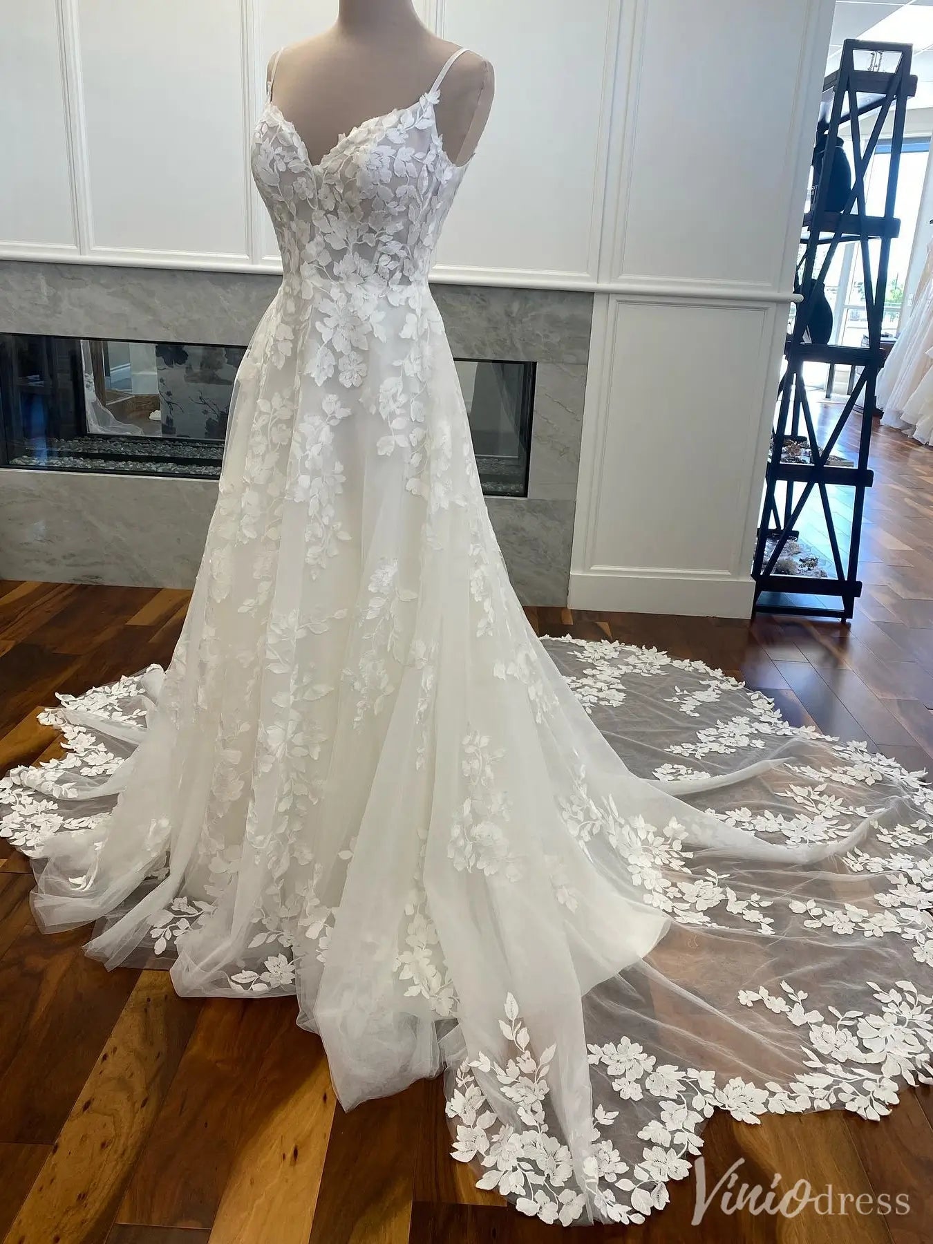 Floral Lace A-Line Wedding Dress with Sheer Train and Spaghetti Straps – VW2572-wedding dresses 2025 -Viniodress-Ivory-Custom Size-