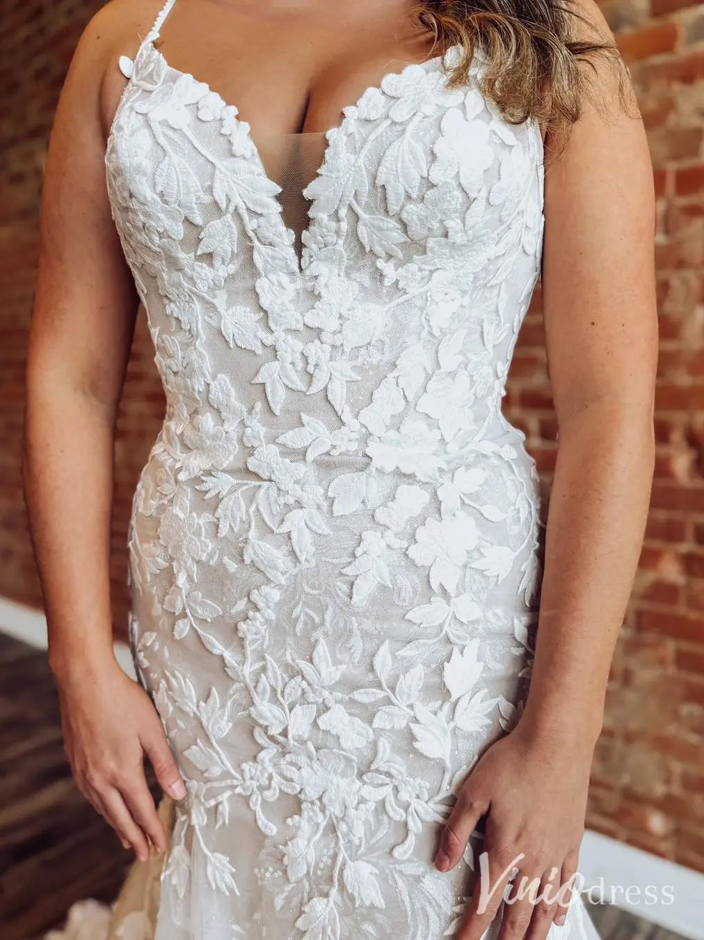 Floral Lace Plus Size Mermaid Wedding Dress with Spaghetti Straps and Chapel Train – ML143-wedding dresses 2025 -Viniodress-Ivory-Custom Size-