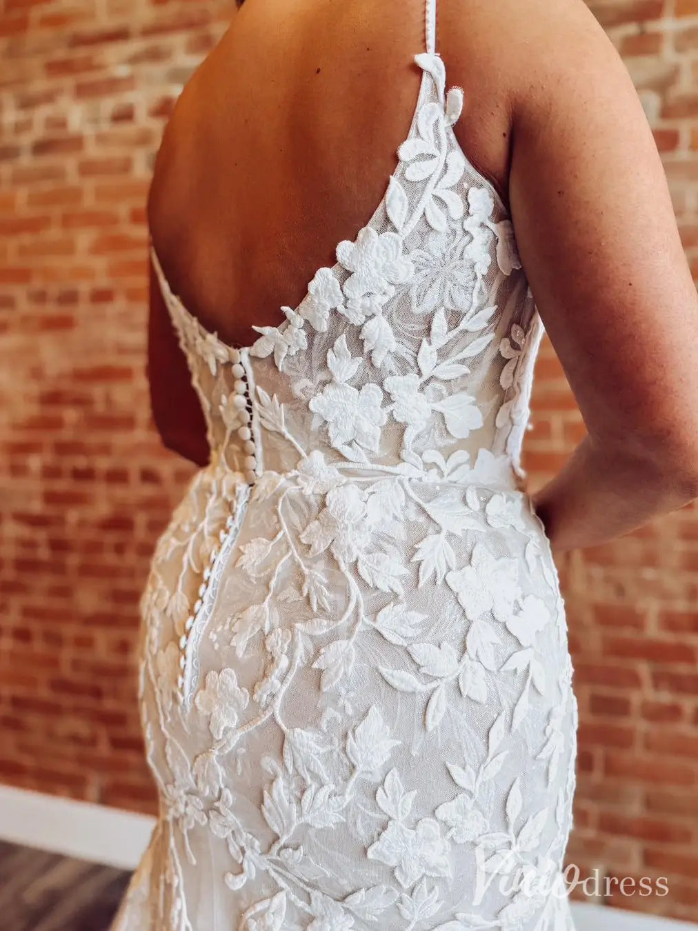 Floral Lace Plus Size Mermaid Wedding Dress with Spaghetti Straps and Chapel Train – ML143-wedding dresses 2025 -Viniodress-Ivory-Custom Size-